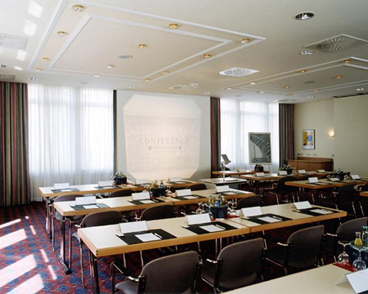 Holiday Inn Frankfurt Airport Neu Isenburg — photo 3
