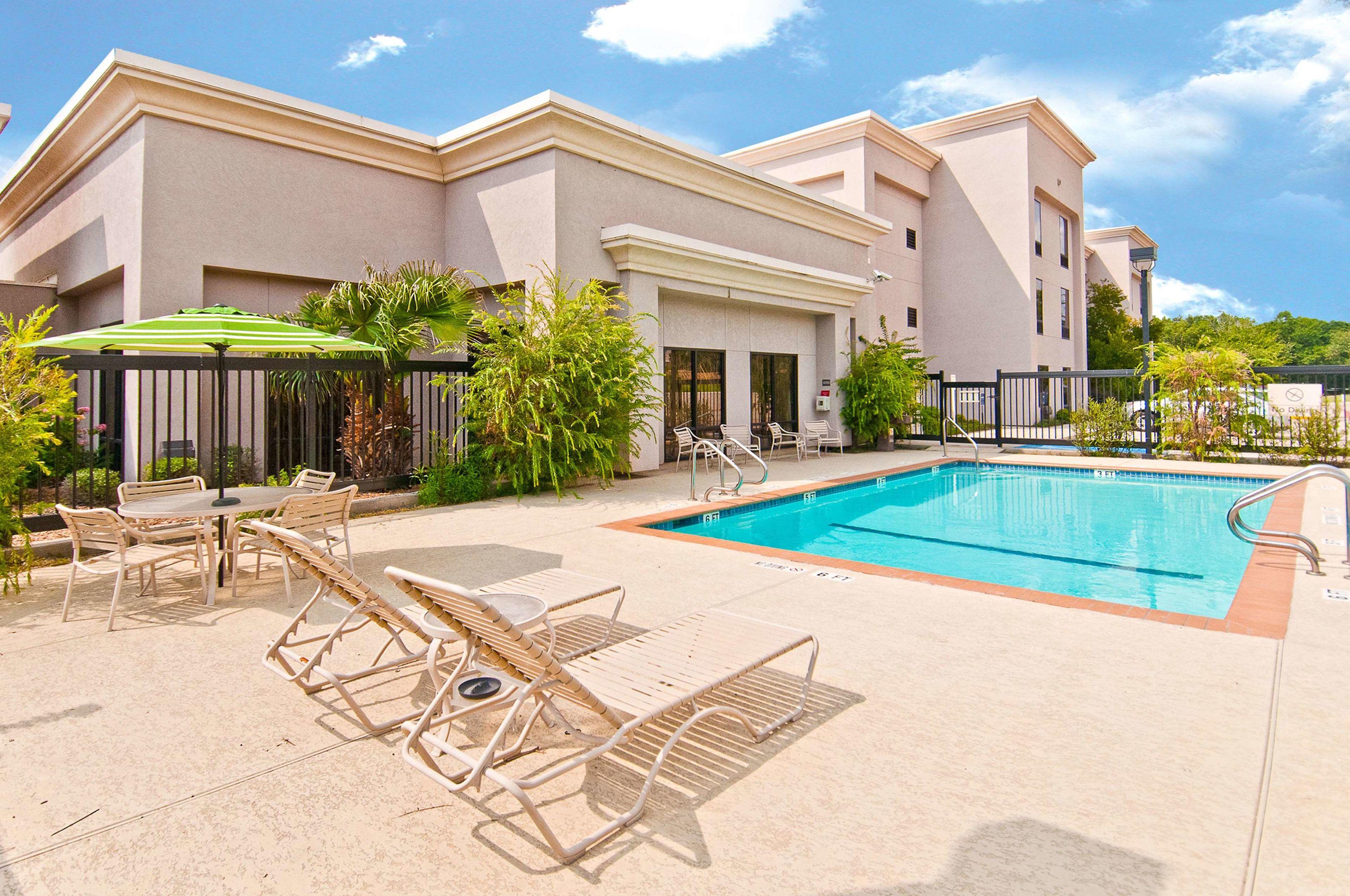 Hampton Inn Livingston — photo 4