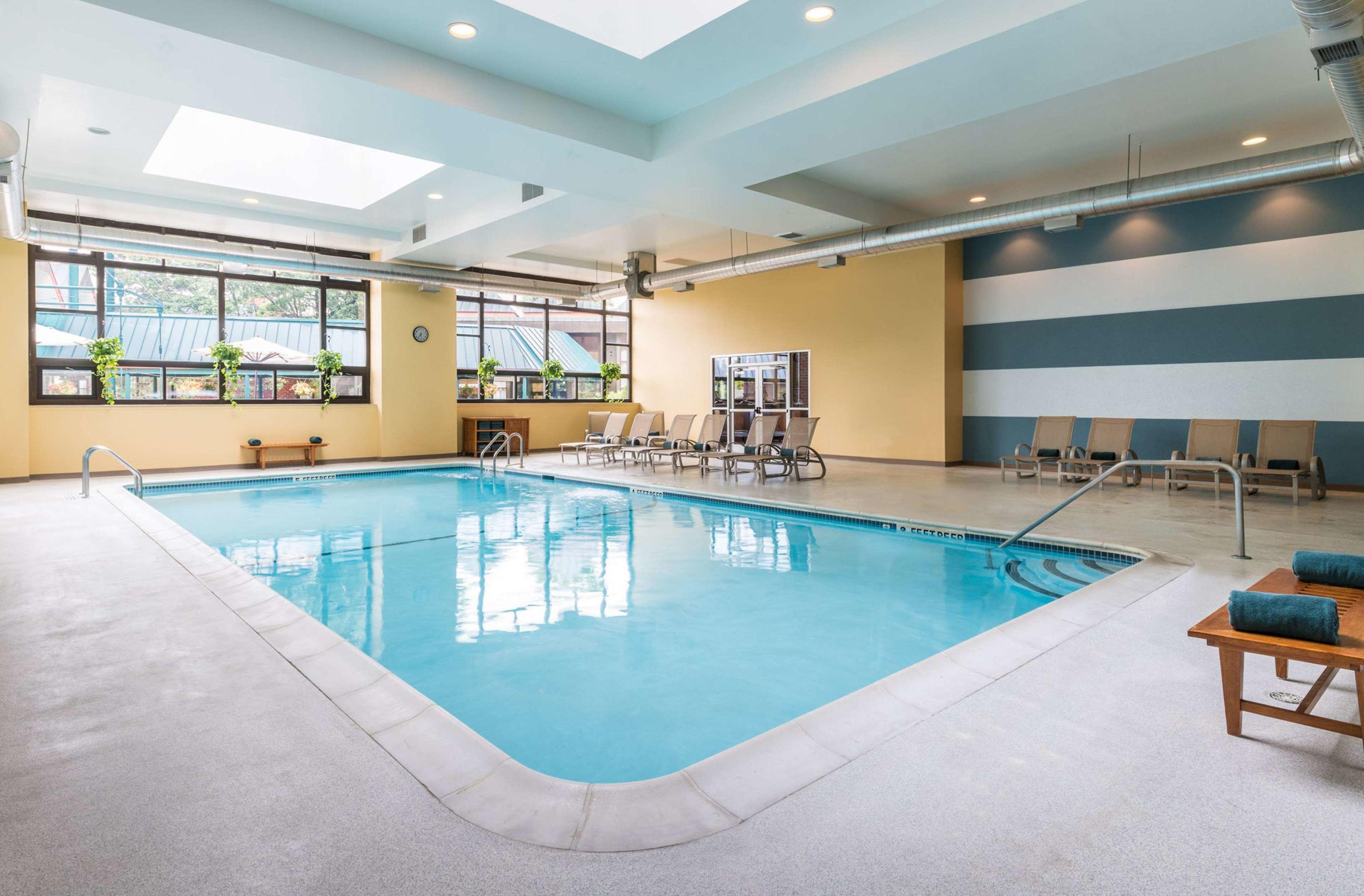 The Saratoga Hilton — photo 4