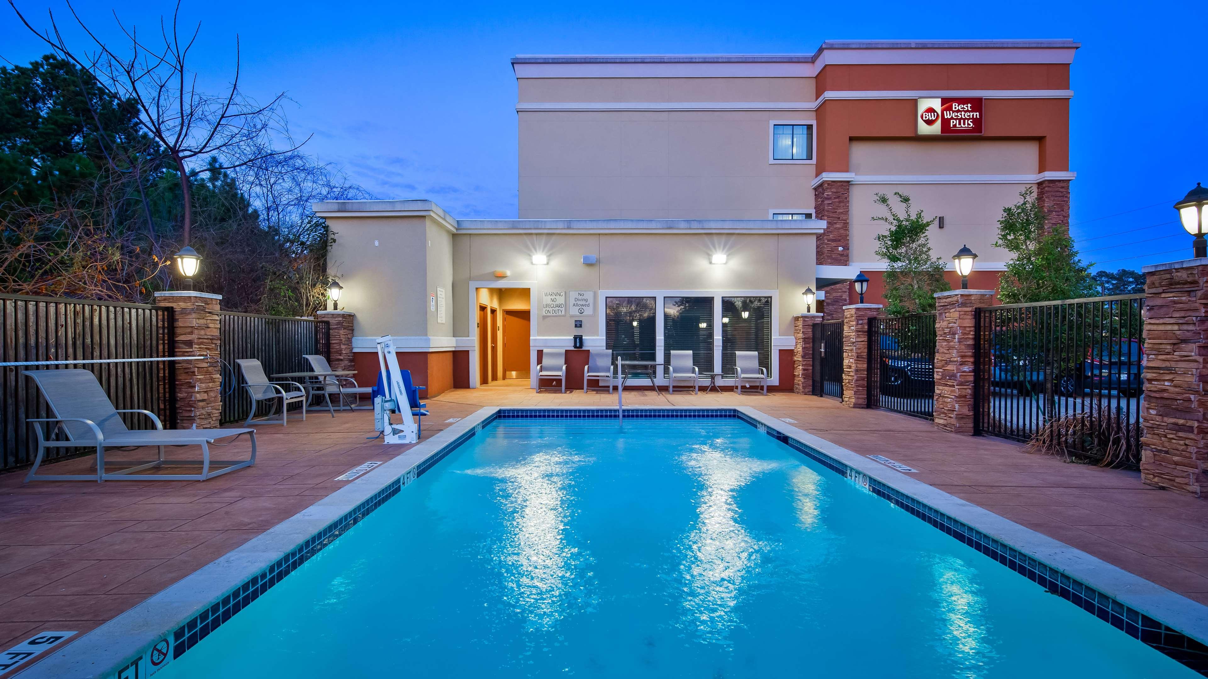 Best Western Plus Spring Inn & Suites — photo 4