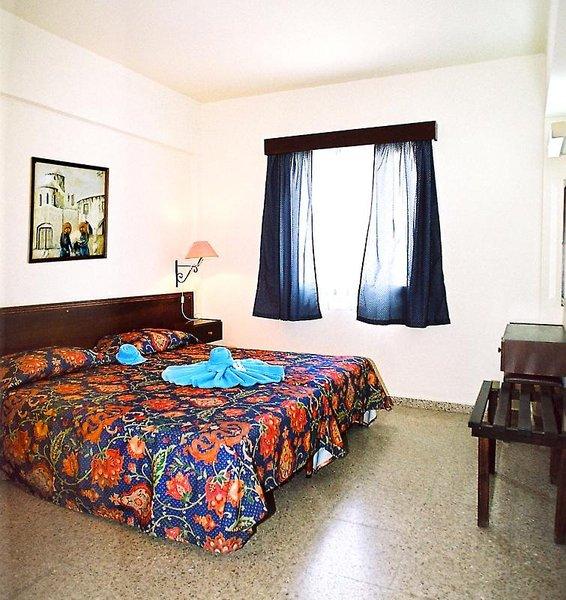 Hilltop Gardens Hotel Apartments — photo 5