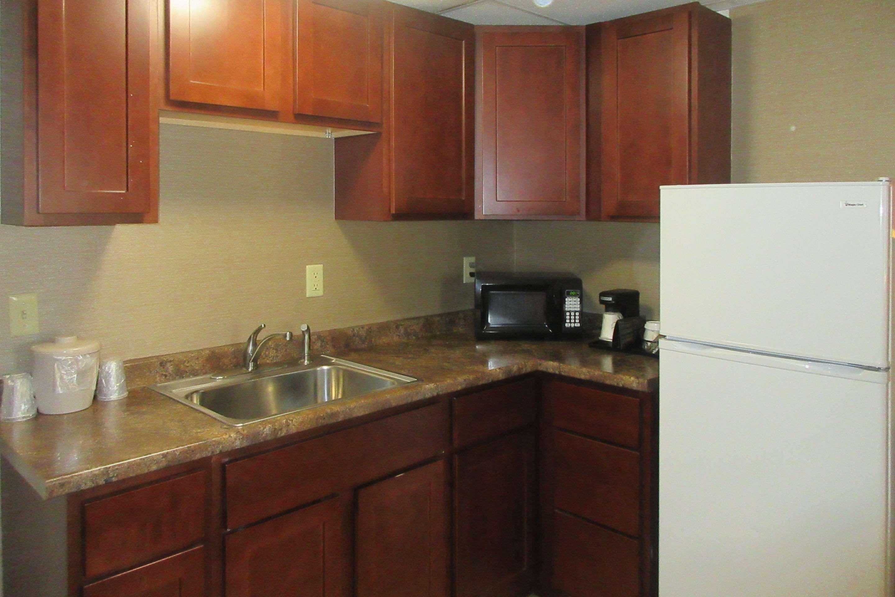 Quality Inn & Suites — photo 4