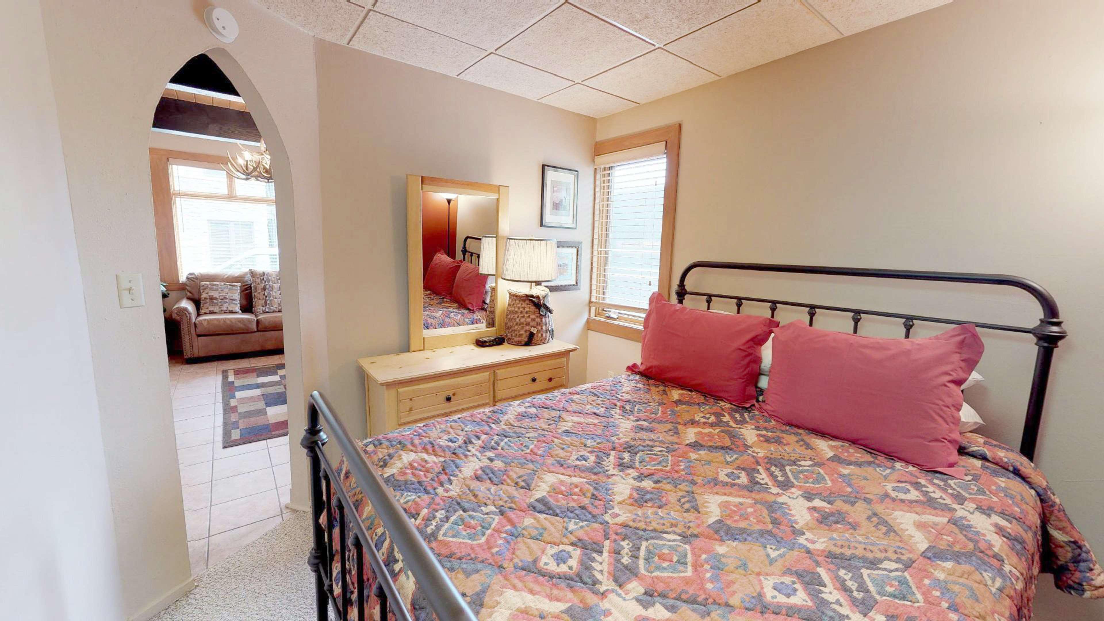 Aspenwood Condominiums — photo 3