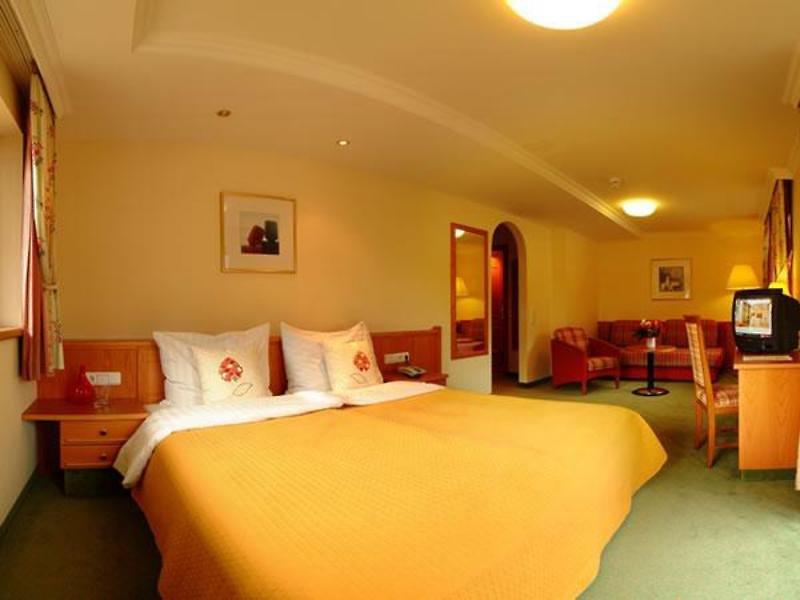 AlpenParks Chalet & Apartment Alpina Seefeld — photo 5
