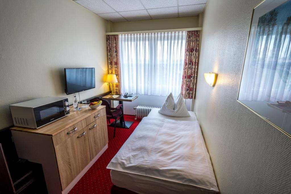Sachsenwald Hotel Reinbek — photo 5