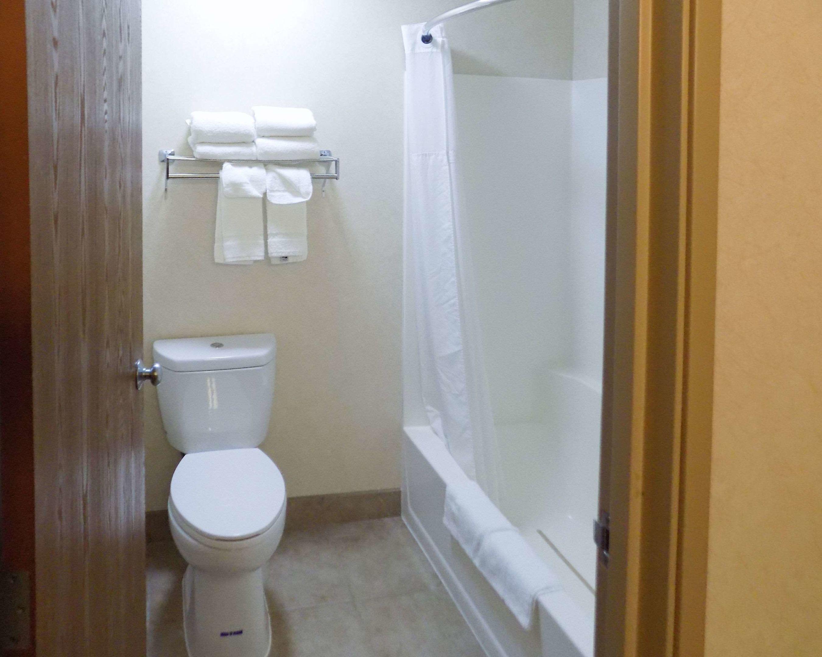 Quality Inn Pierre — photo 3