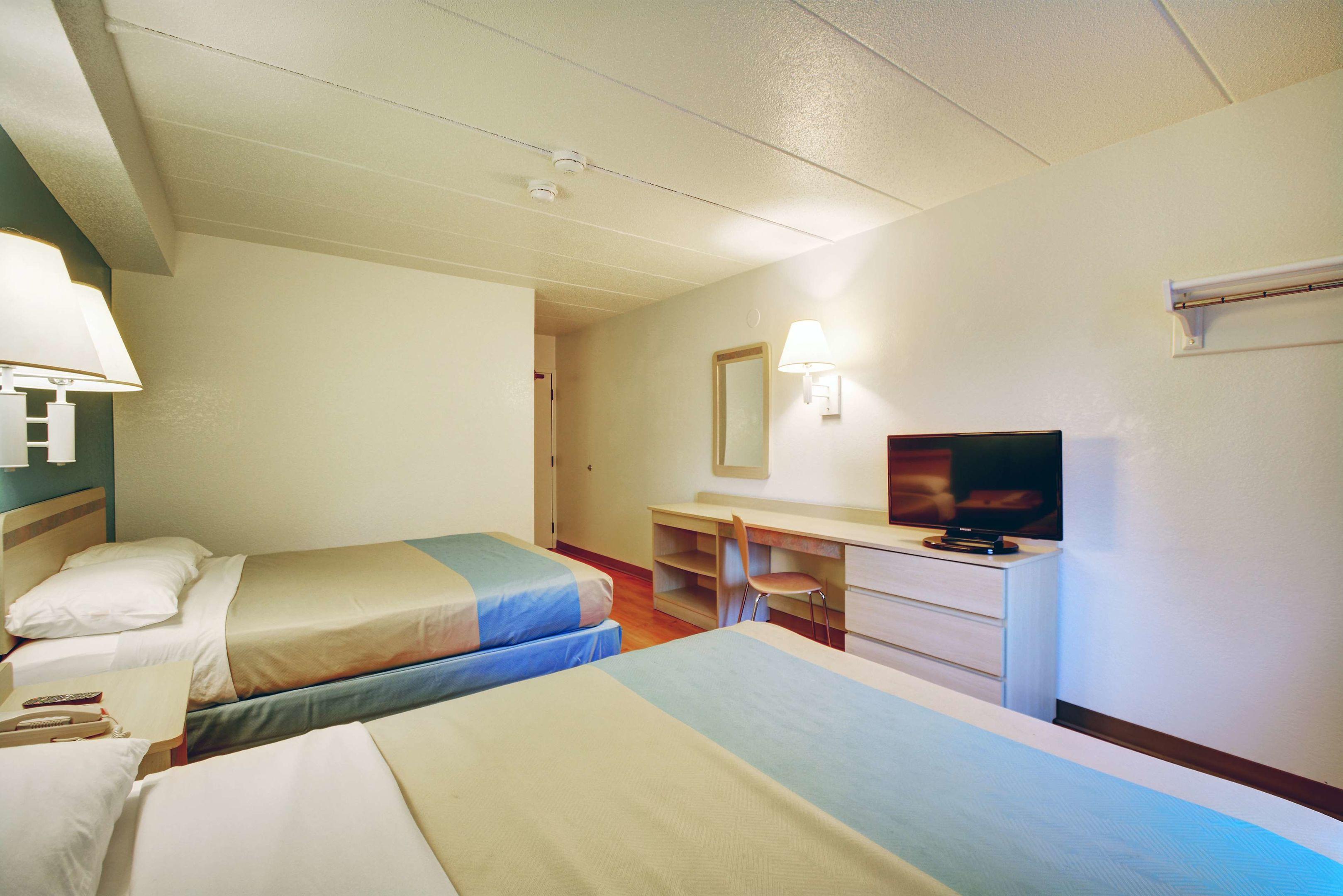 Motel 6 Newport RI — photo 5