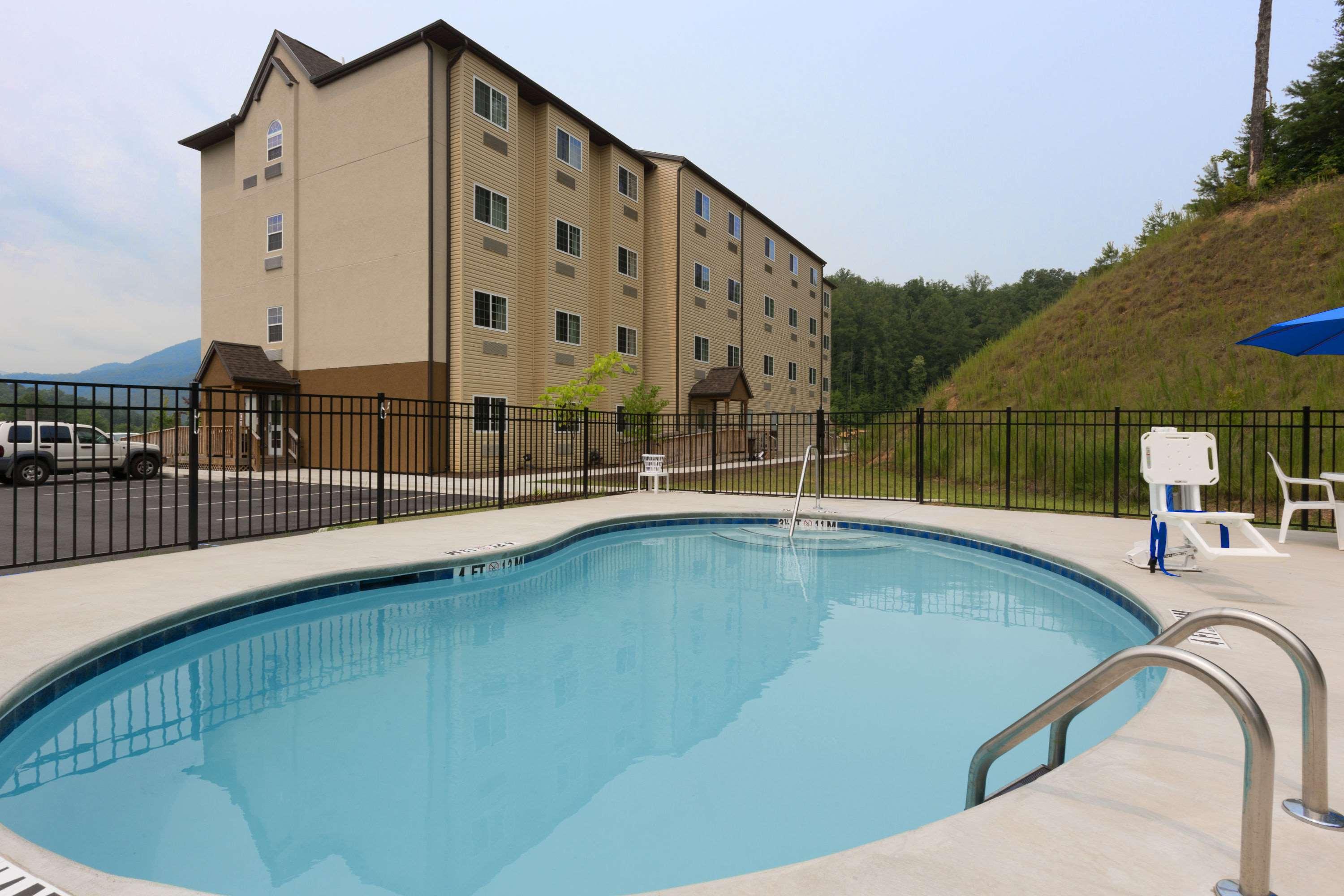 Microtel Inn & Suites Dillsboro/Sylva — photo 3