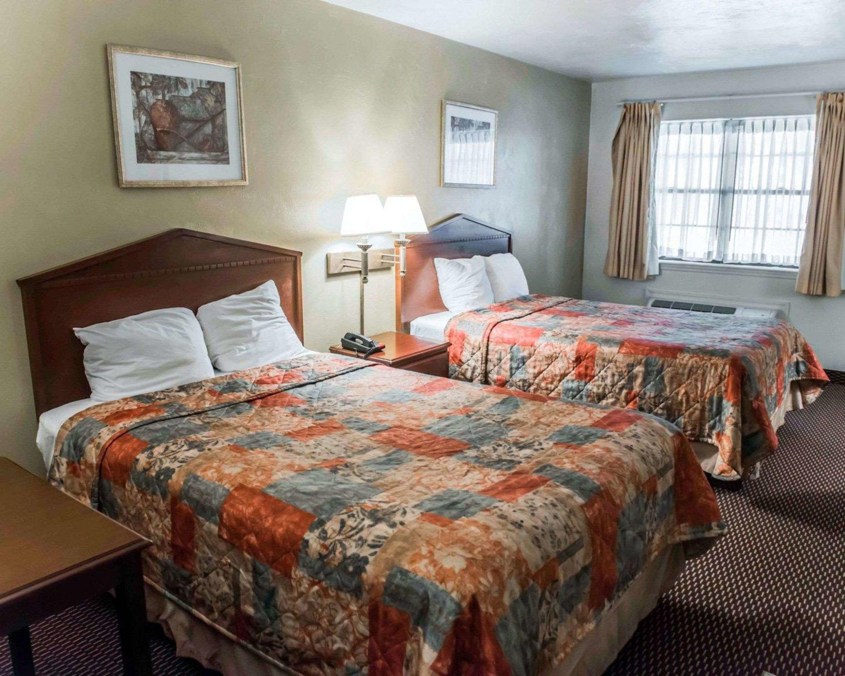 Suburban Extended Stay Hotel Tallahassee Near University — photo 4