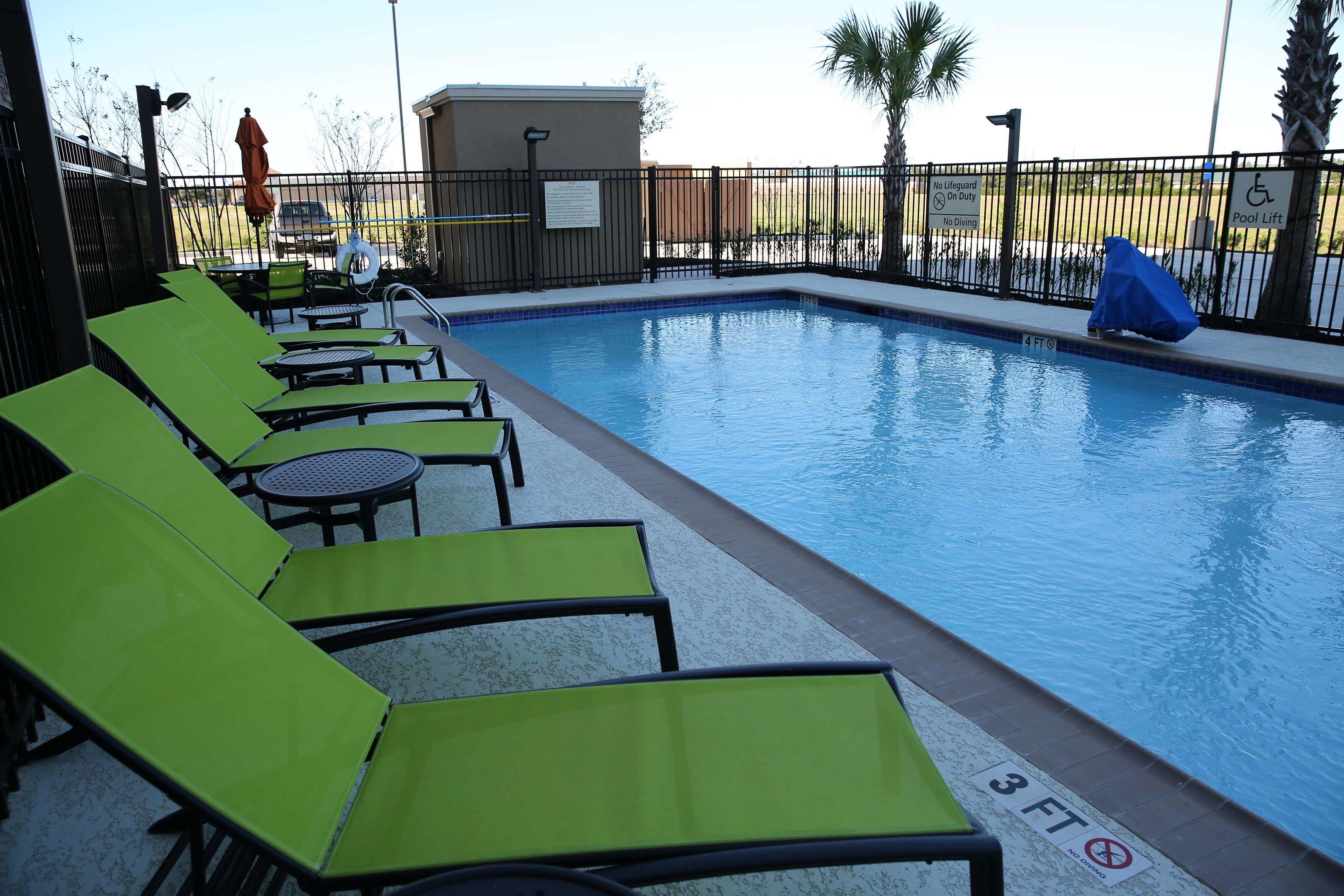 Hampton Inn & Suites Missouri City — photo 4