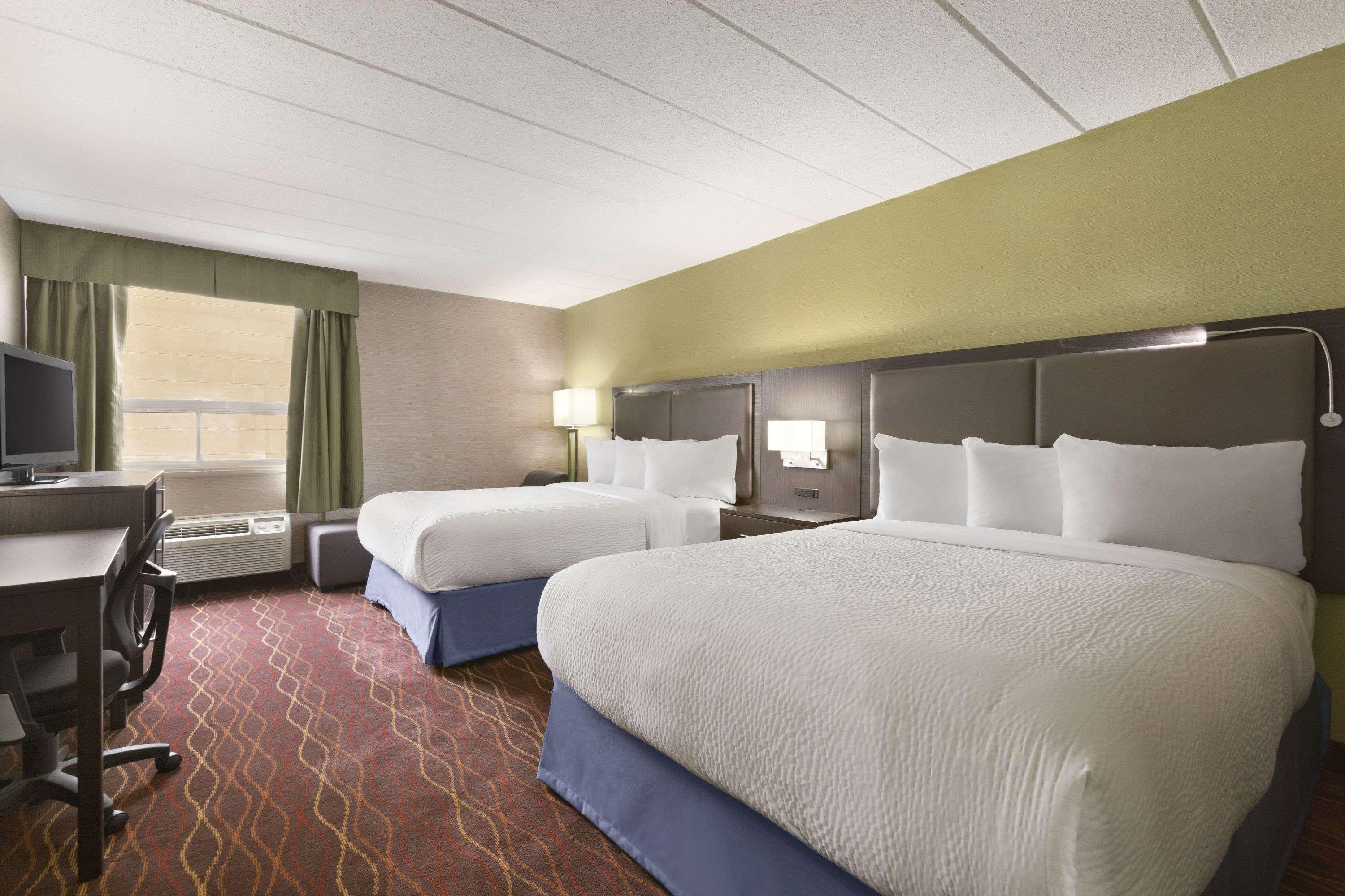 Days Inn by Wyndham Ottawa — photo 5