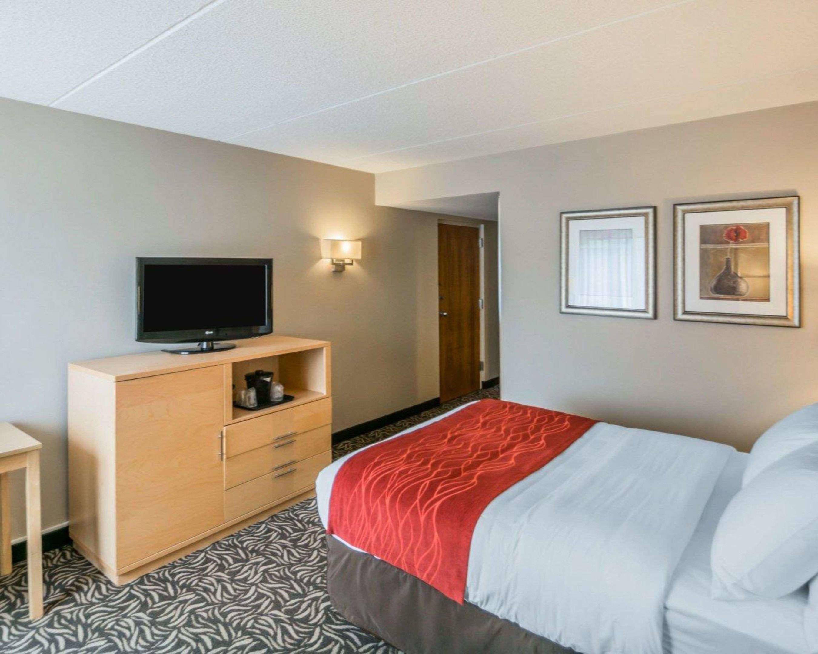 Comfort Inn Fairgrounds — photo 4