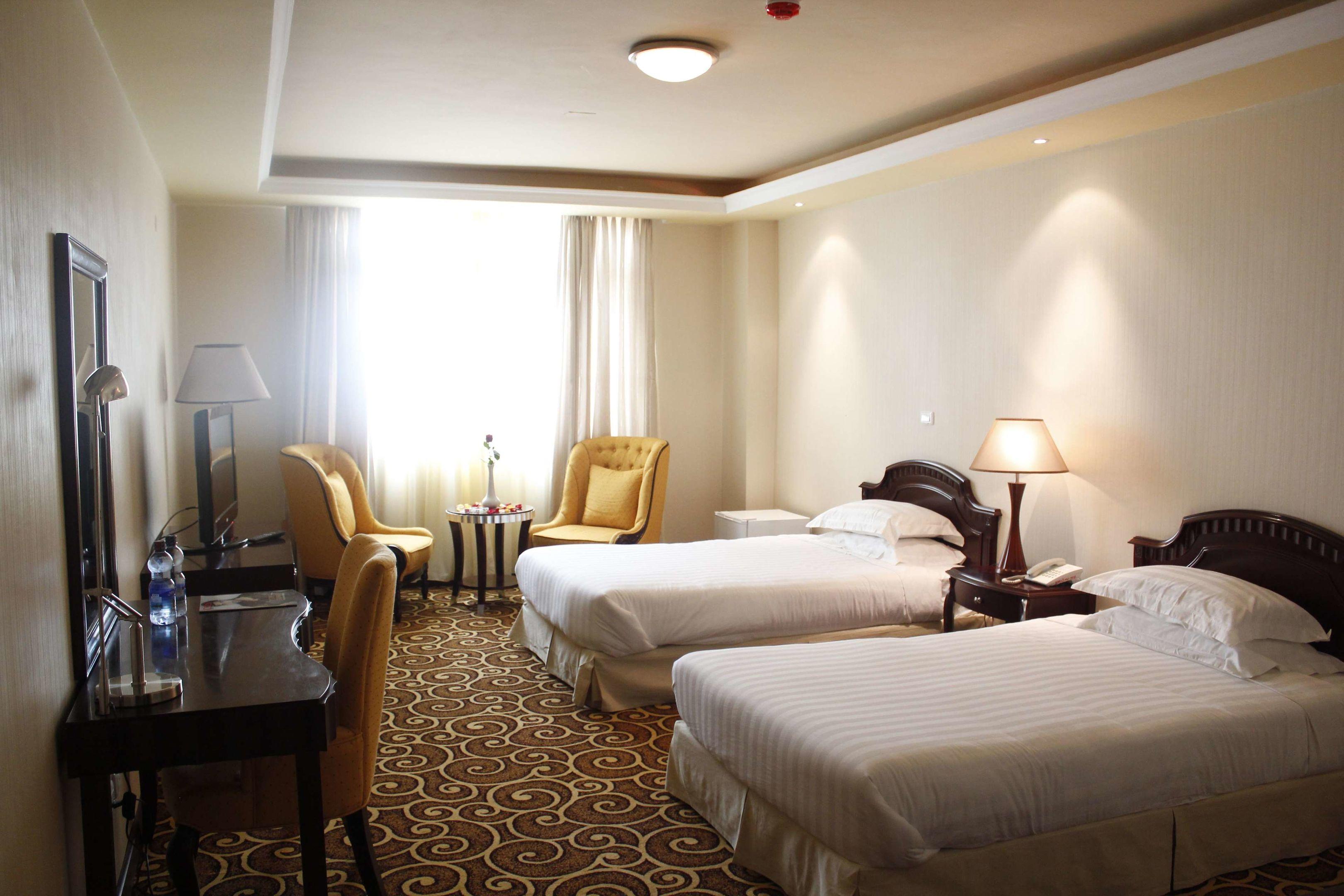 Ambassador Hotel — photo 4