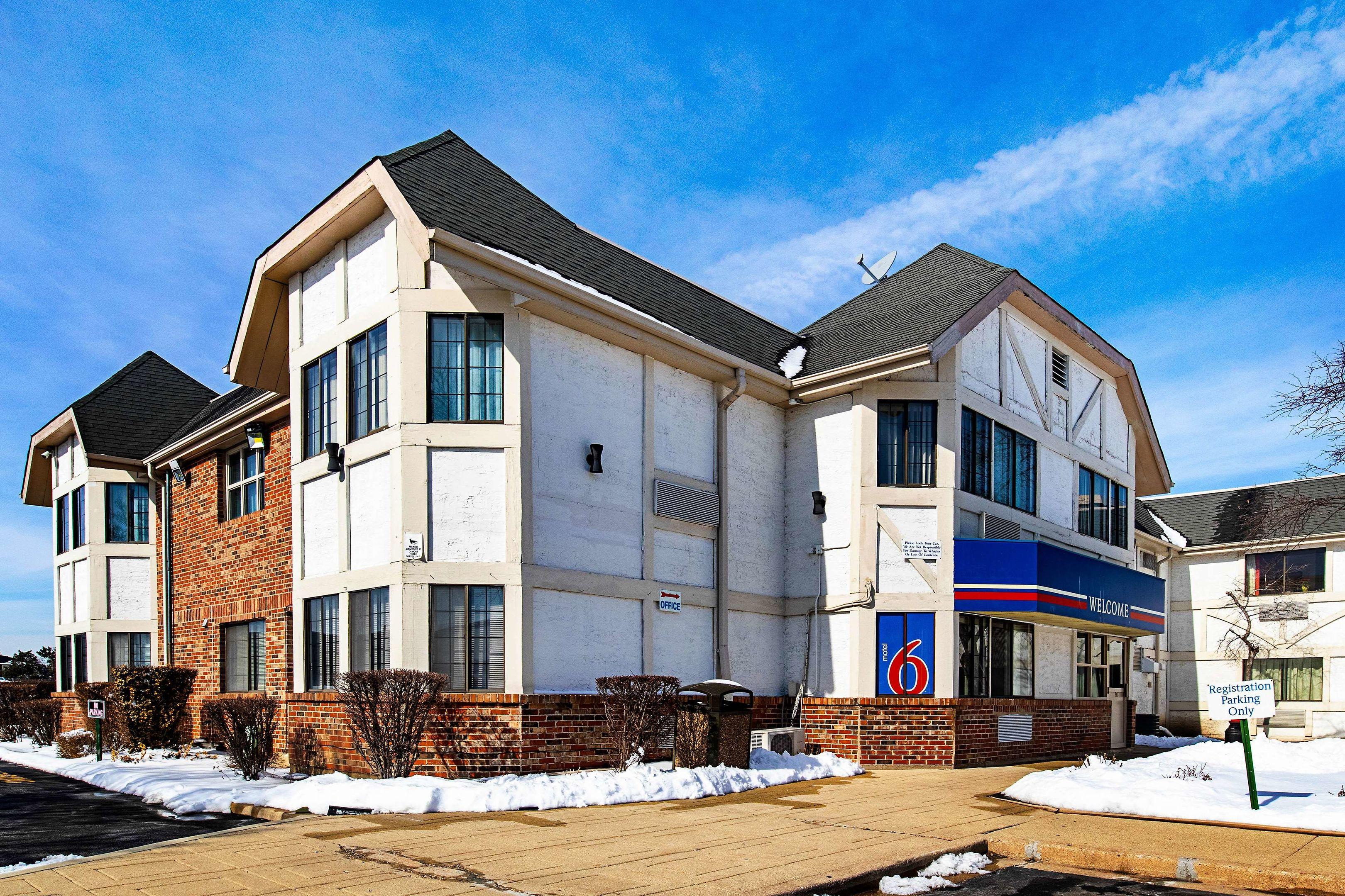 Motel 6 Chicago Northwest - Palatine — photo 4