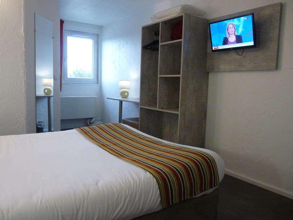 Brit Hôtel Bosquet — photo 4
