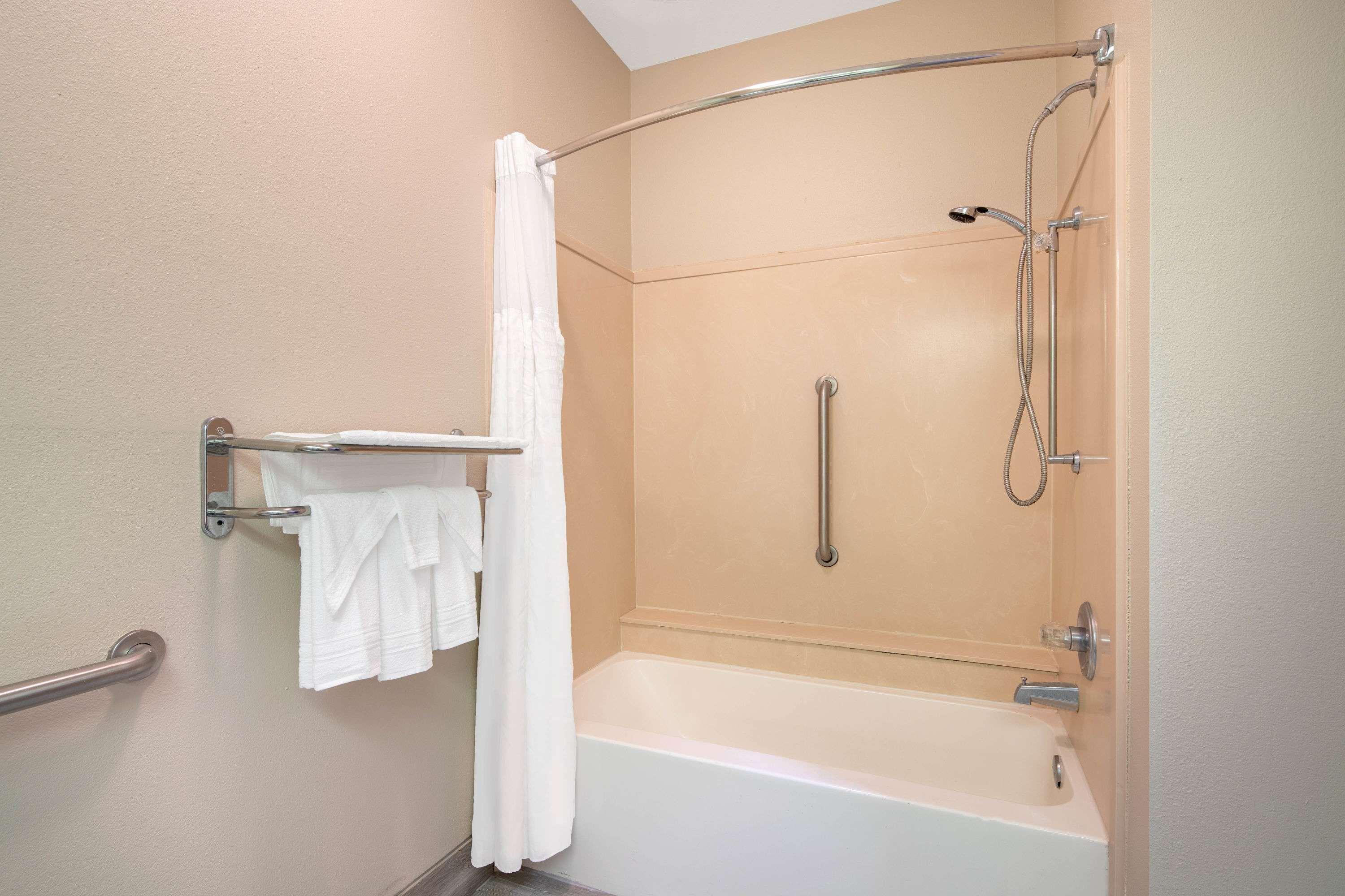 Baymont Inn & Suites by Wyndham Laurel — photo 5
