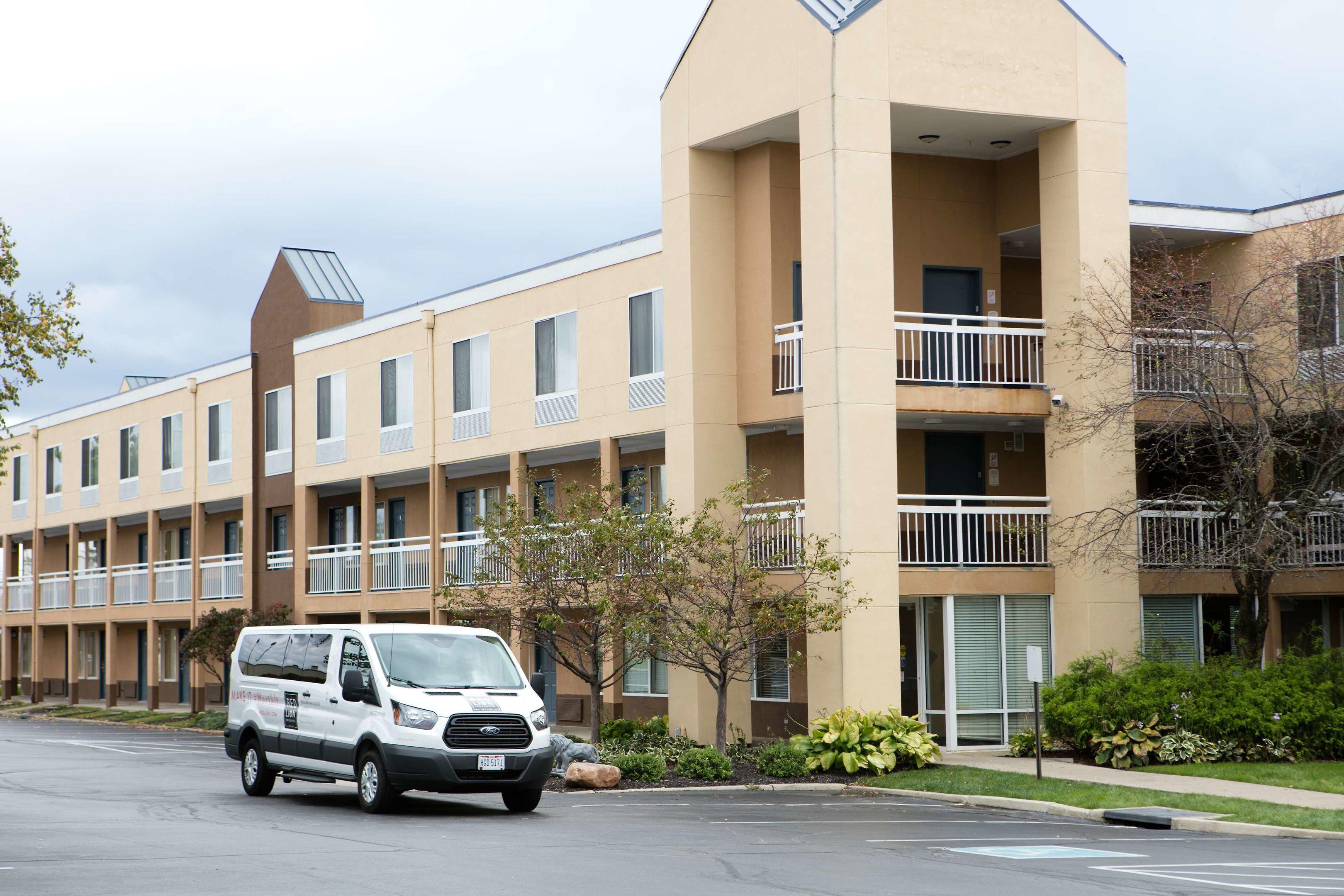 Red Lion Inn & Suites Dayton — photo 4