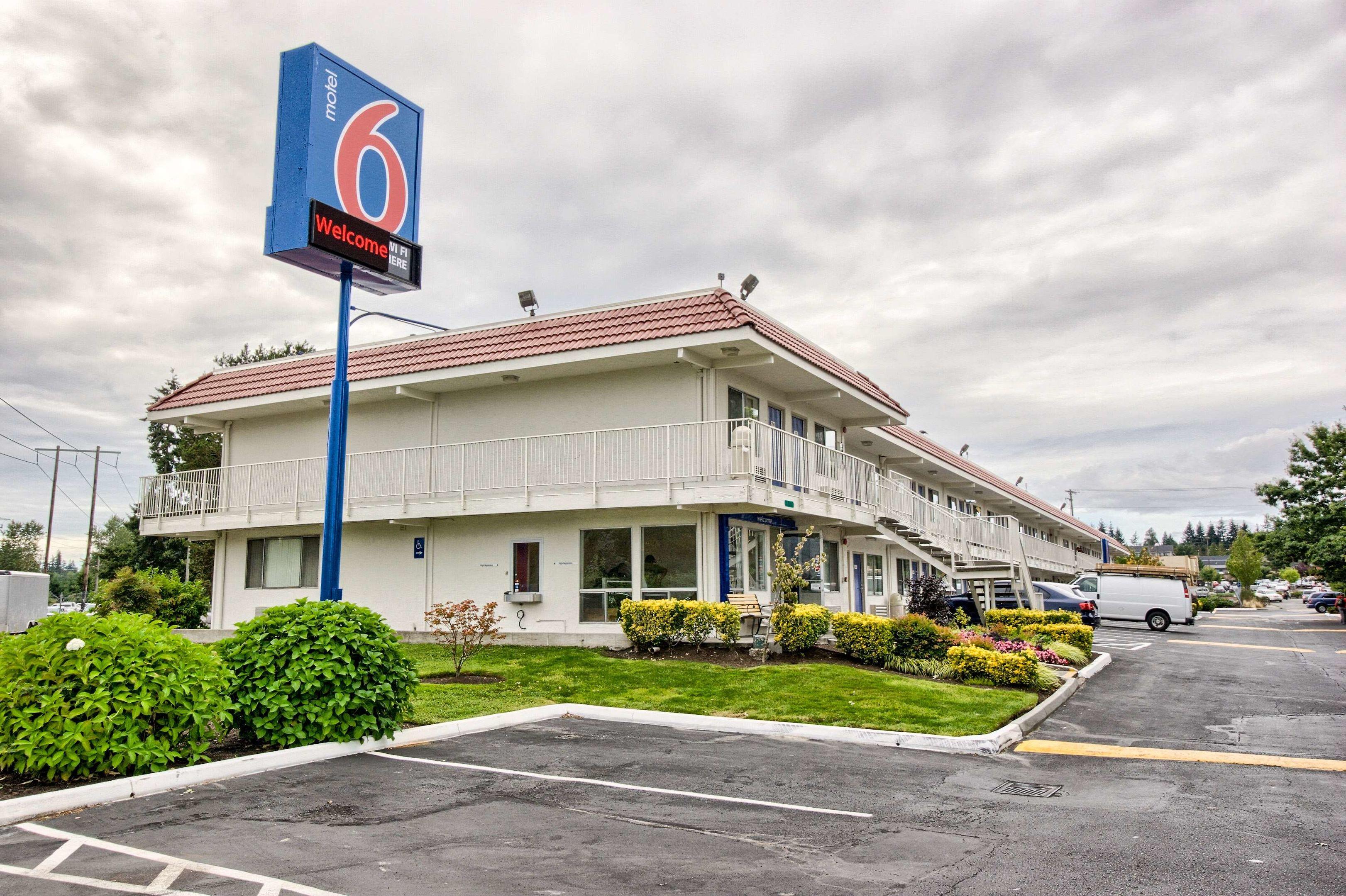 Motel 6 Everett South — photo 5