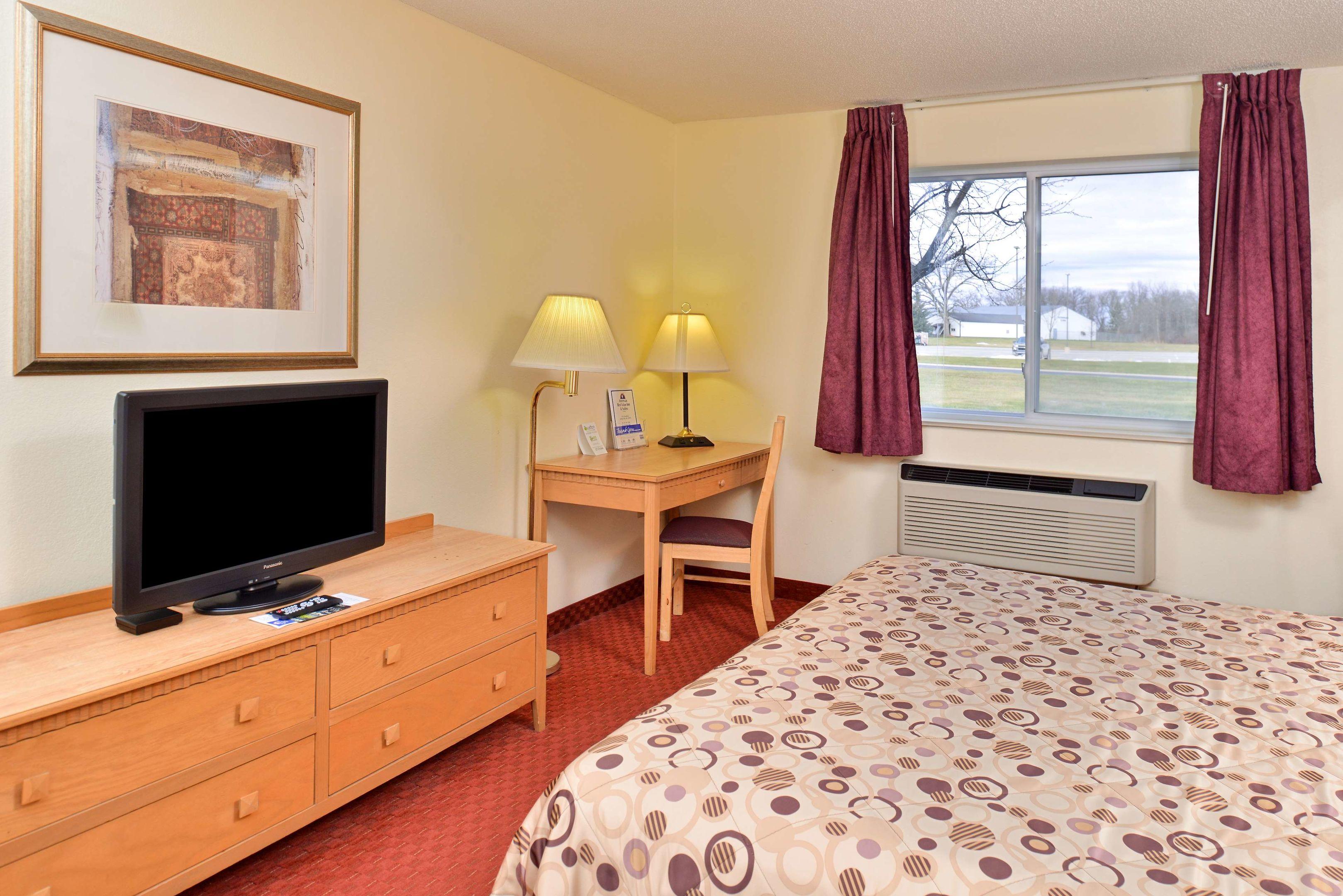 Americas Best Value Inn & Suites — photo 3