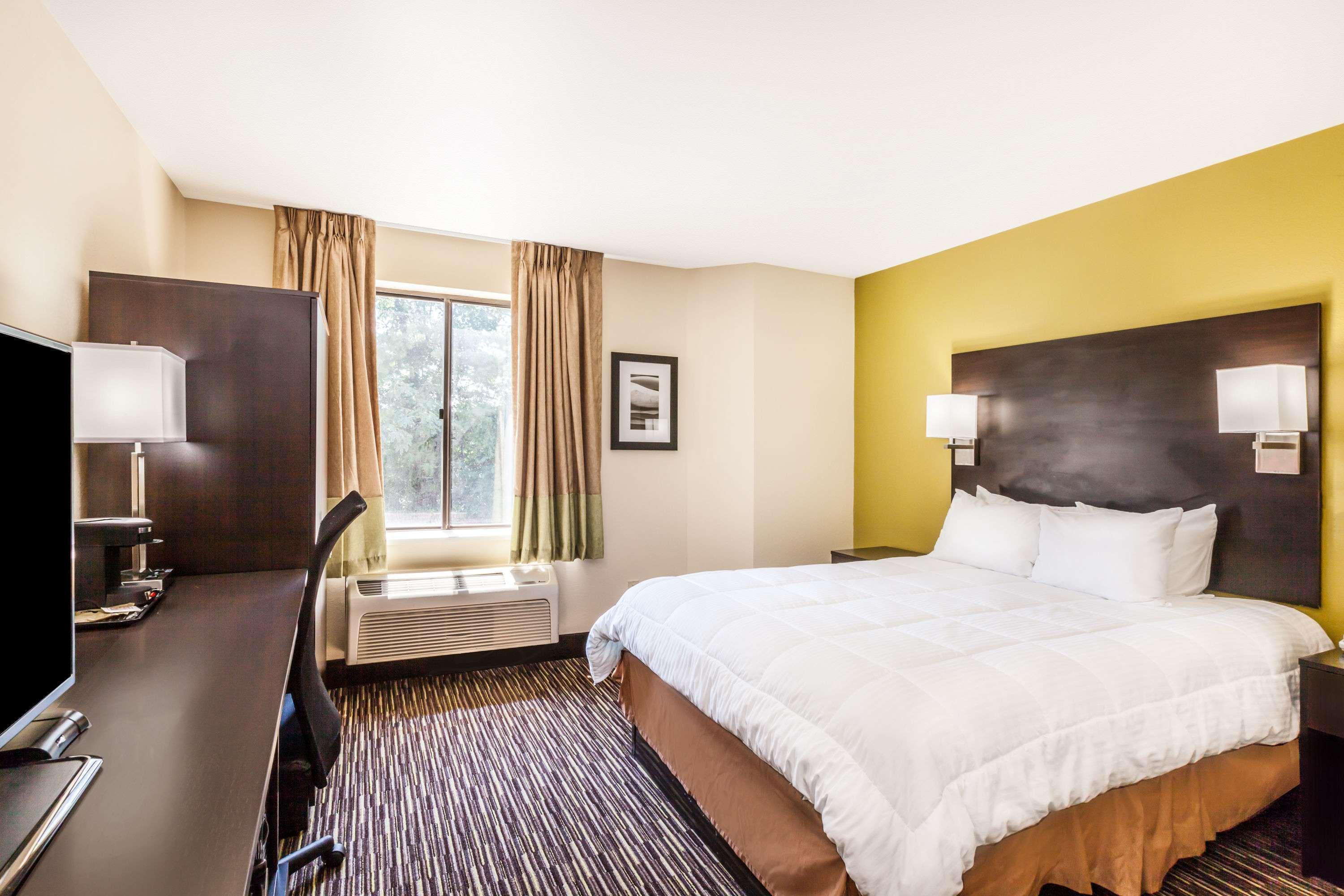 Baymont by Wyndham Newark at University of Delaware — photo 5
