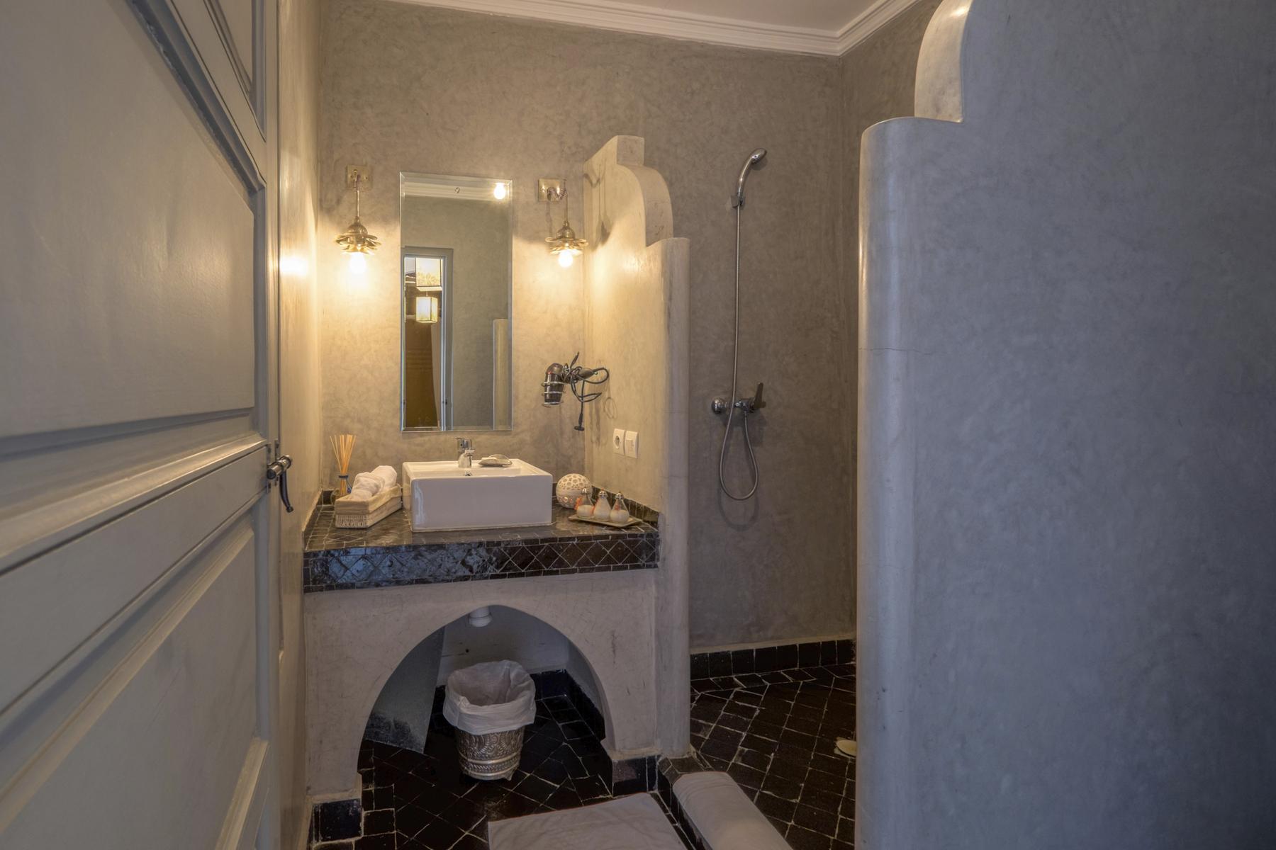 Riad Awatif 36 — photo 5