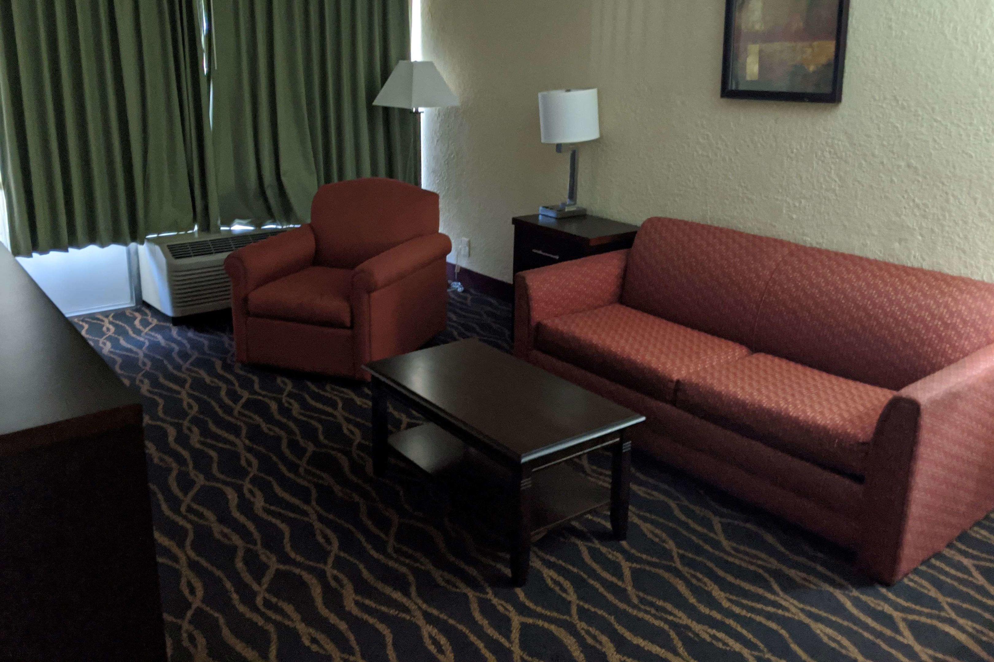Days Inn by Wyndham Stuart — photo 5