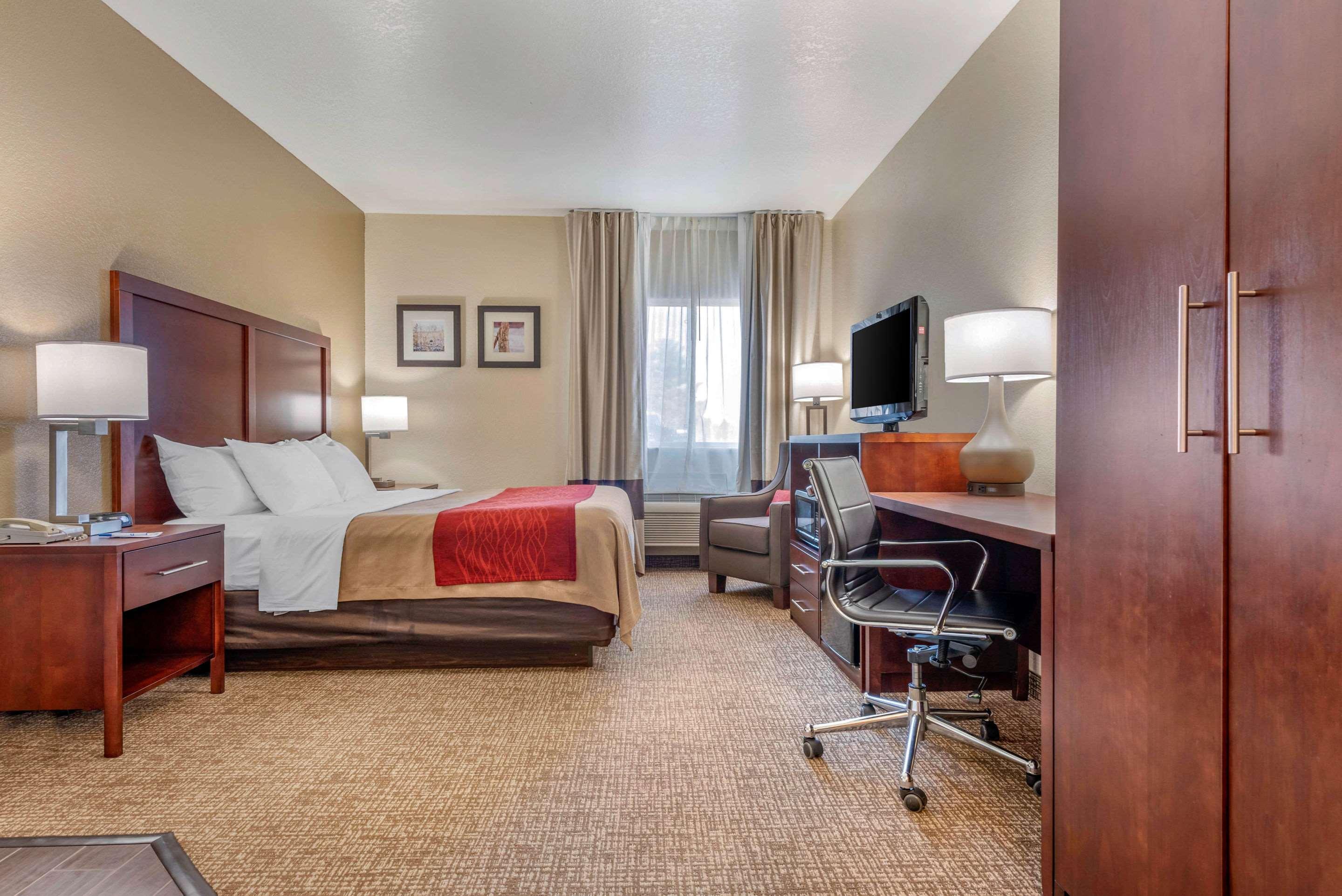 Comfort Inn — photo 4