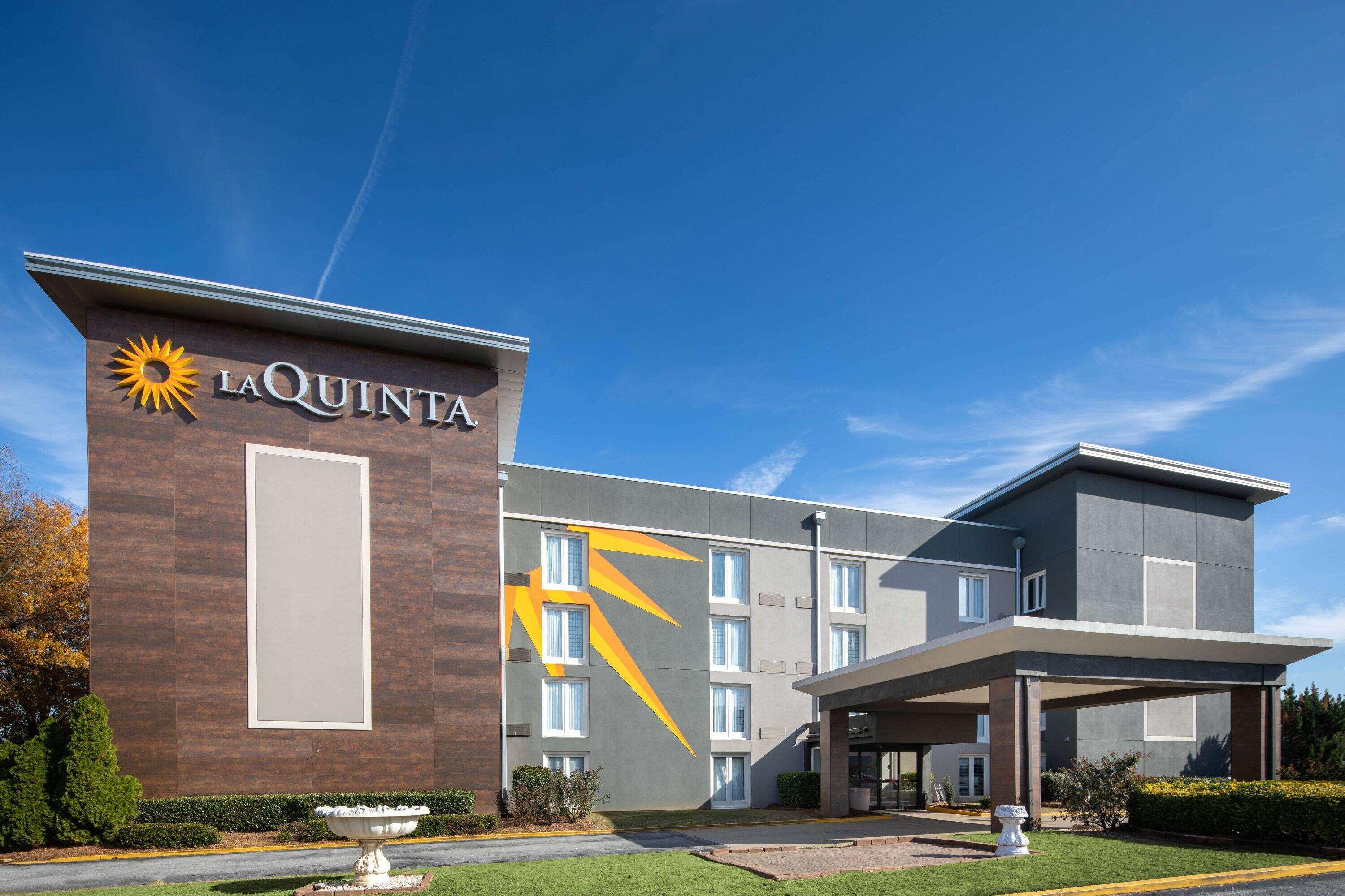 La Quinta Inn & Suites Atlanta Airport — photo 4