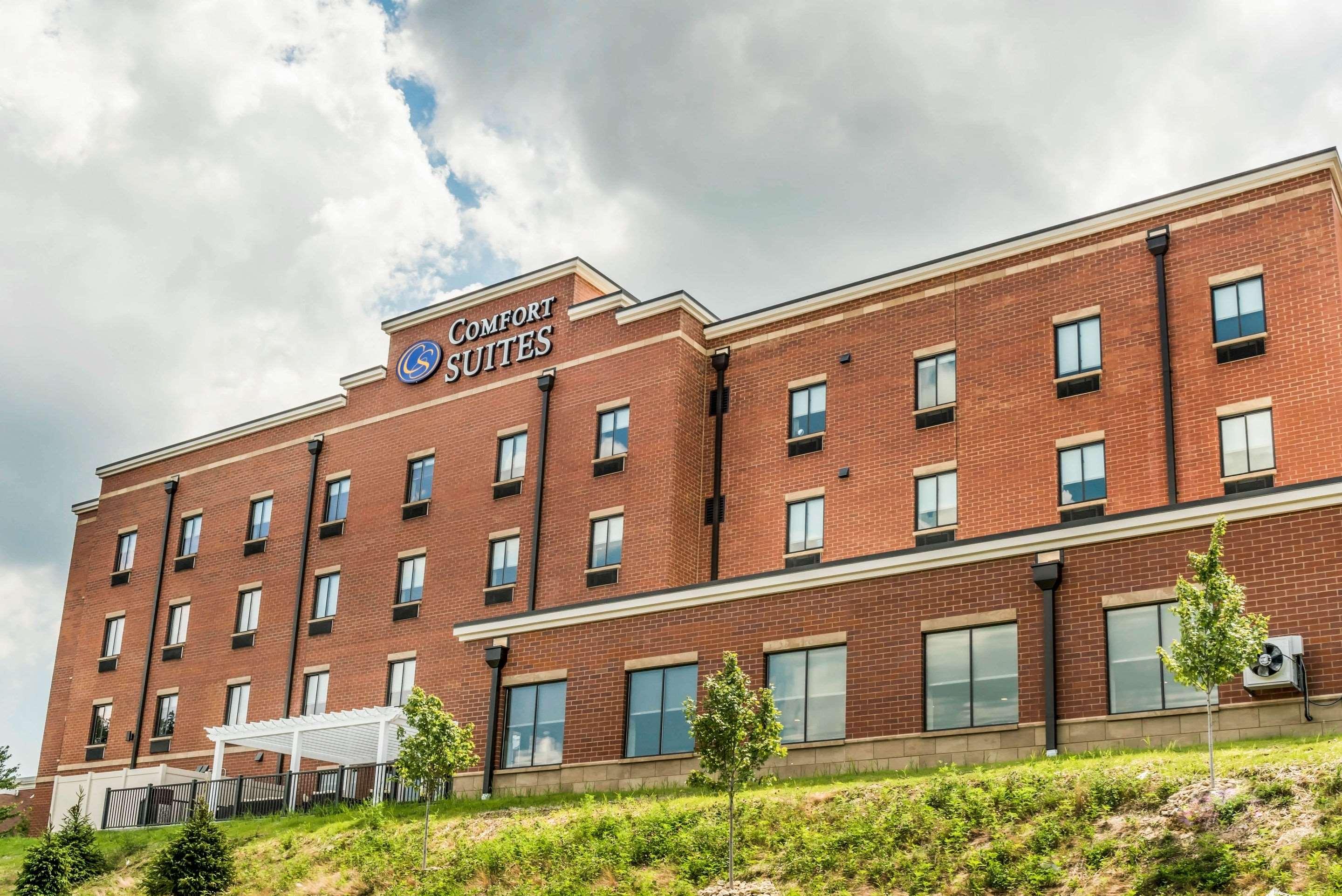 Comfort Suites — photo 5