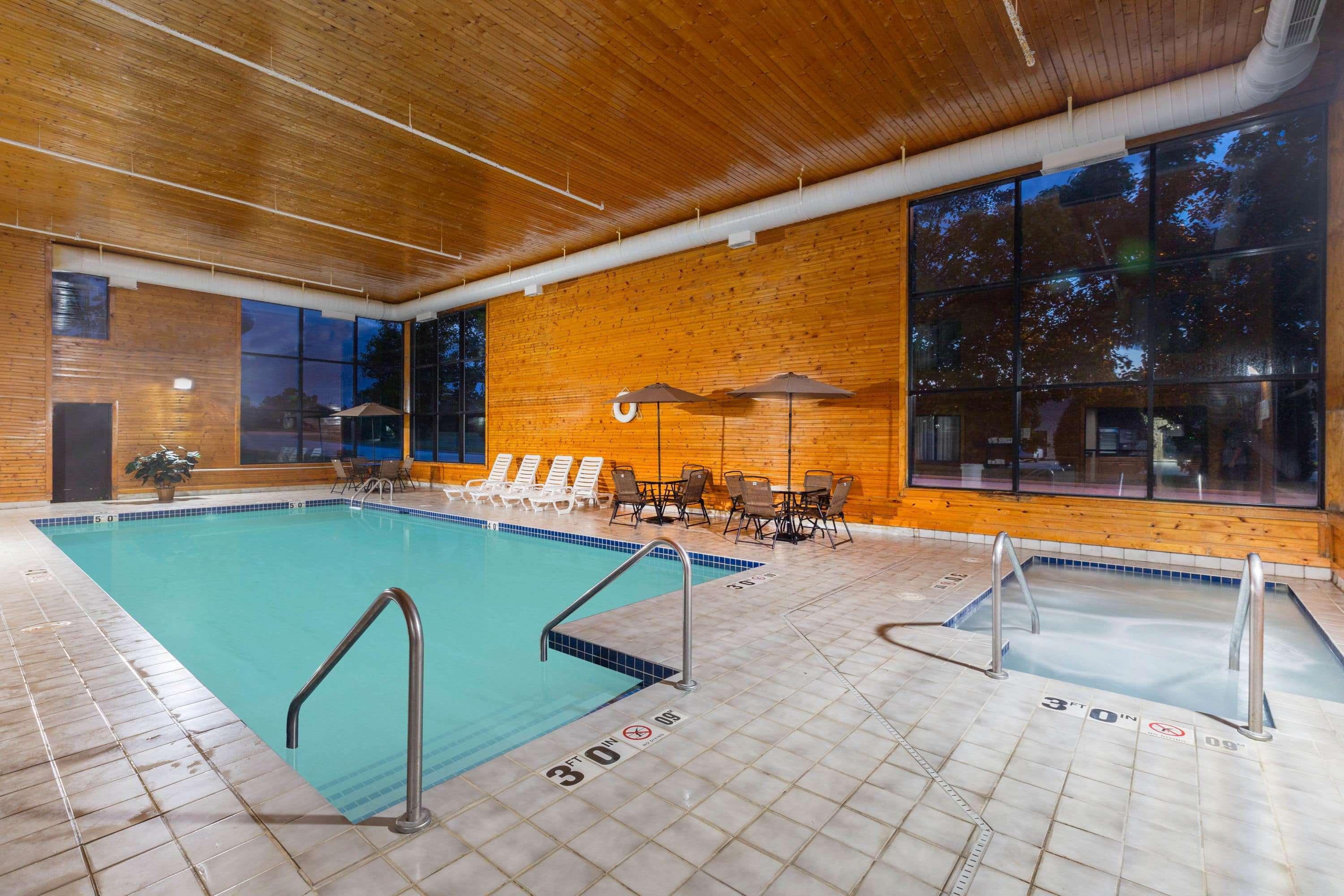 Baymont by Wyndham Mukwonago — photo 5