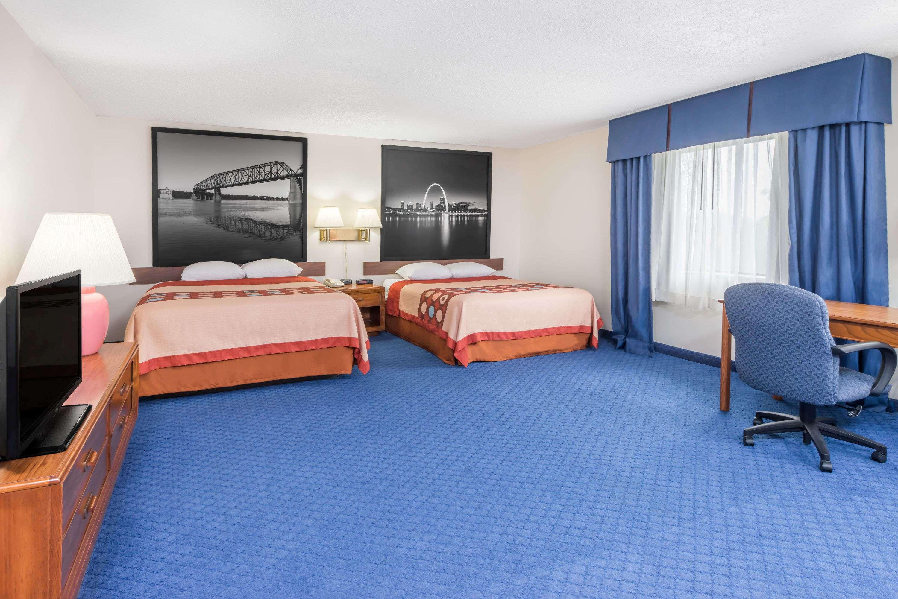 Super 8 by Wyndham O'Fallon — photo 4
