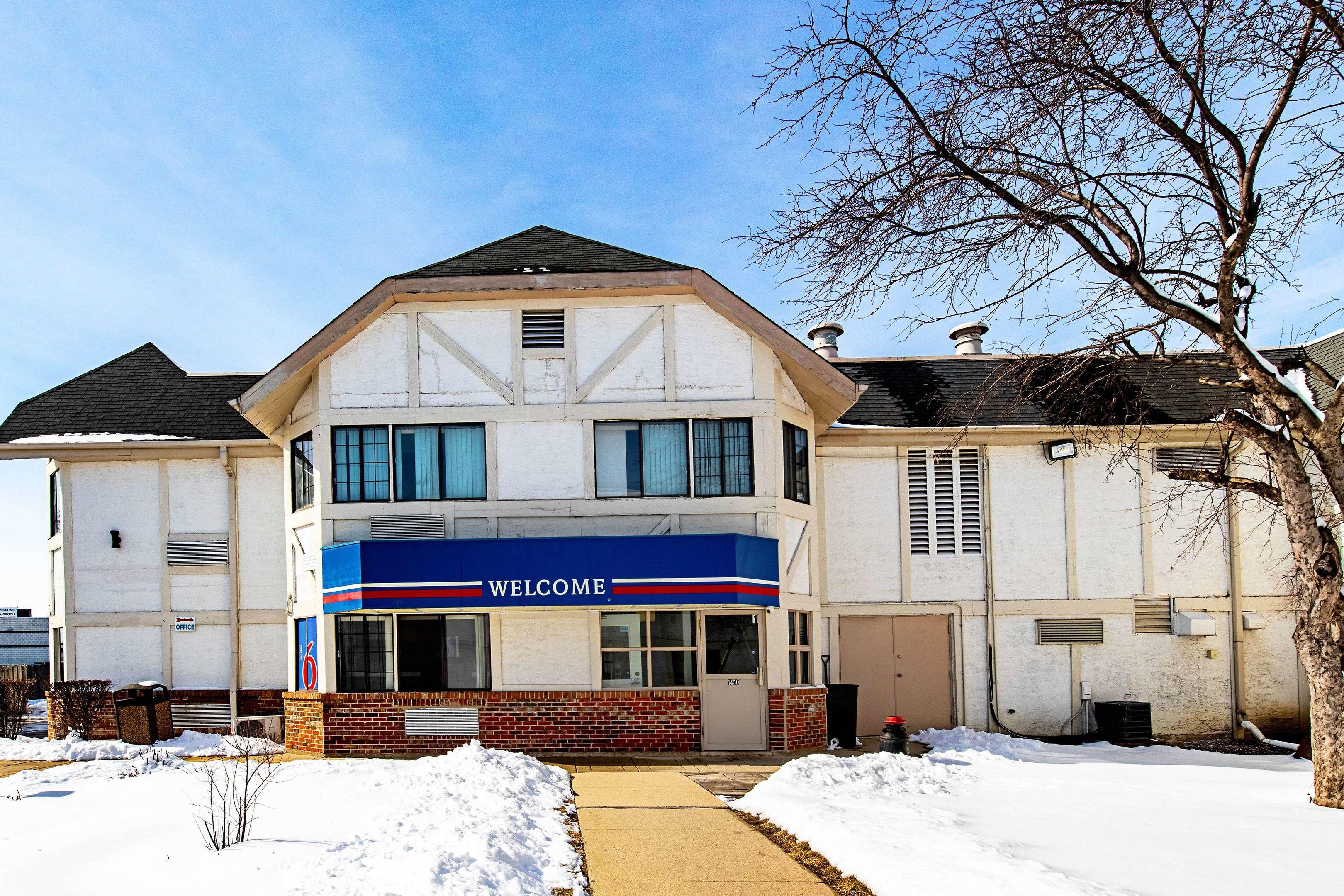 Motel 6 Chicago Northwest - Palatine — photo 5