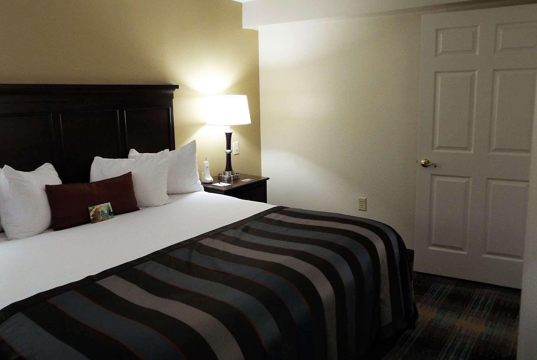 Wingate by Wyndham - Greensboro — photo 5