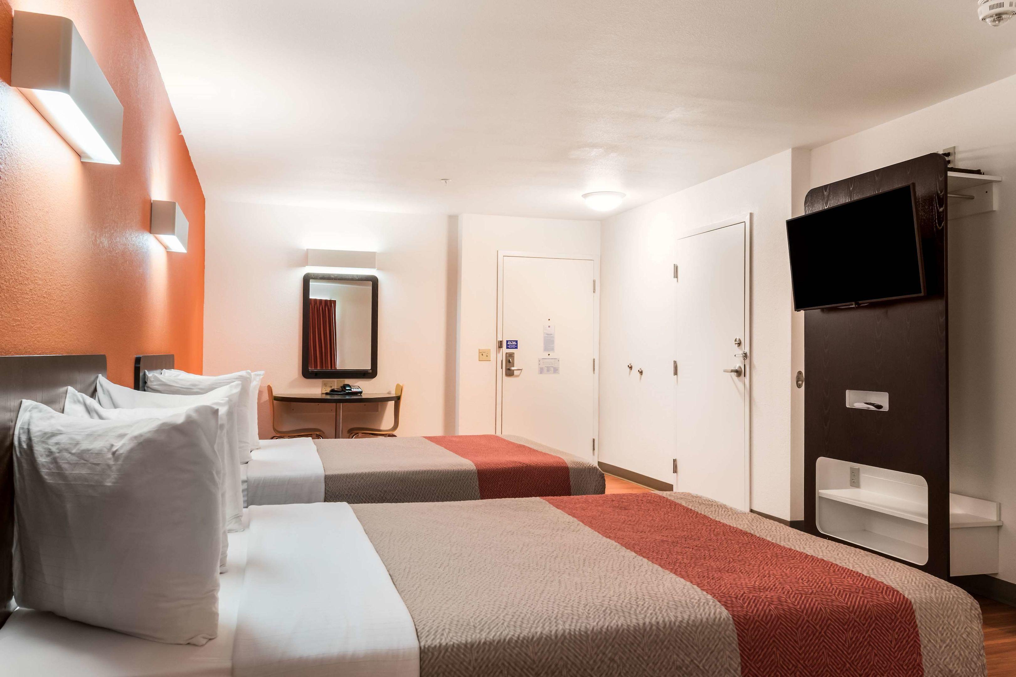 Motel 6 Wilkes Barre Arena — photo 3