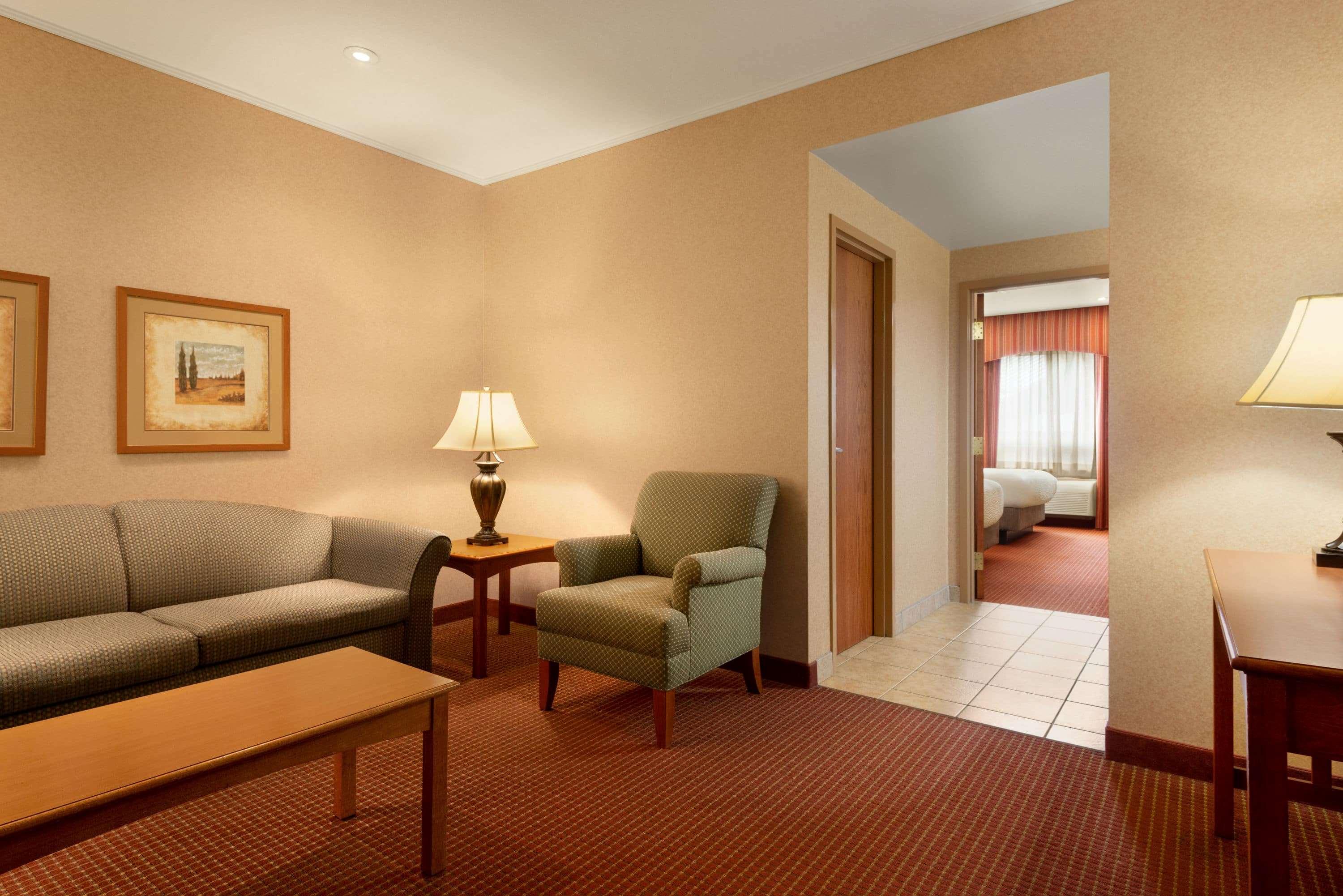 Days Inn by Wyndham Swift Current — photo 4