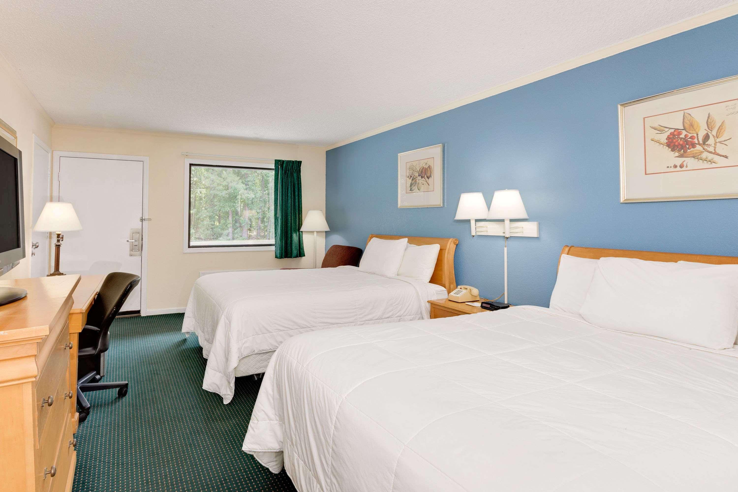 Days Inn Turbeville — photo 5