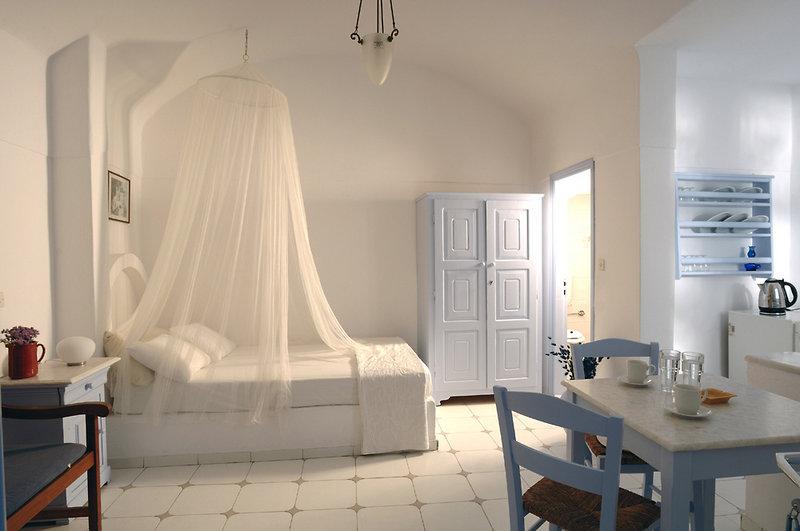 Armeni Village Rooms & Suites — photo 5