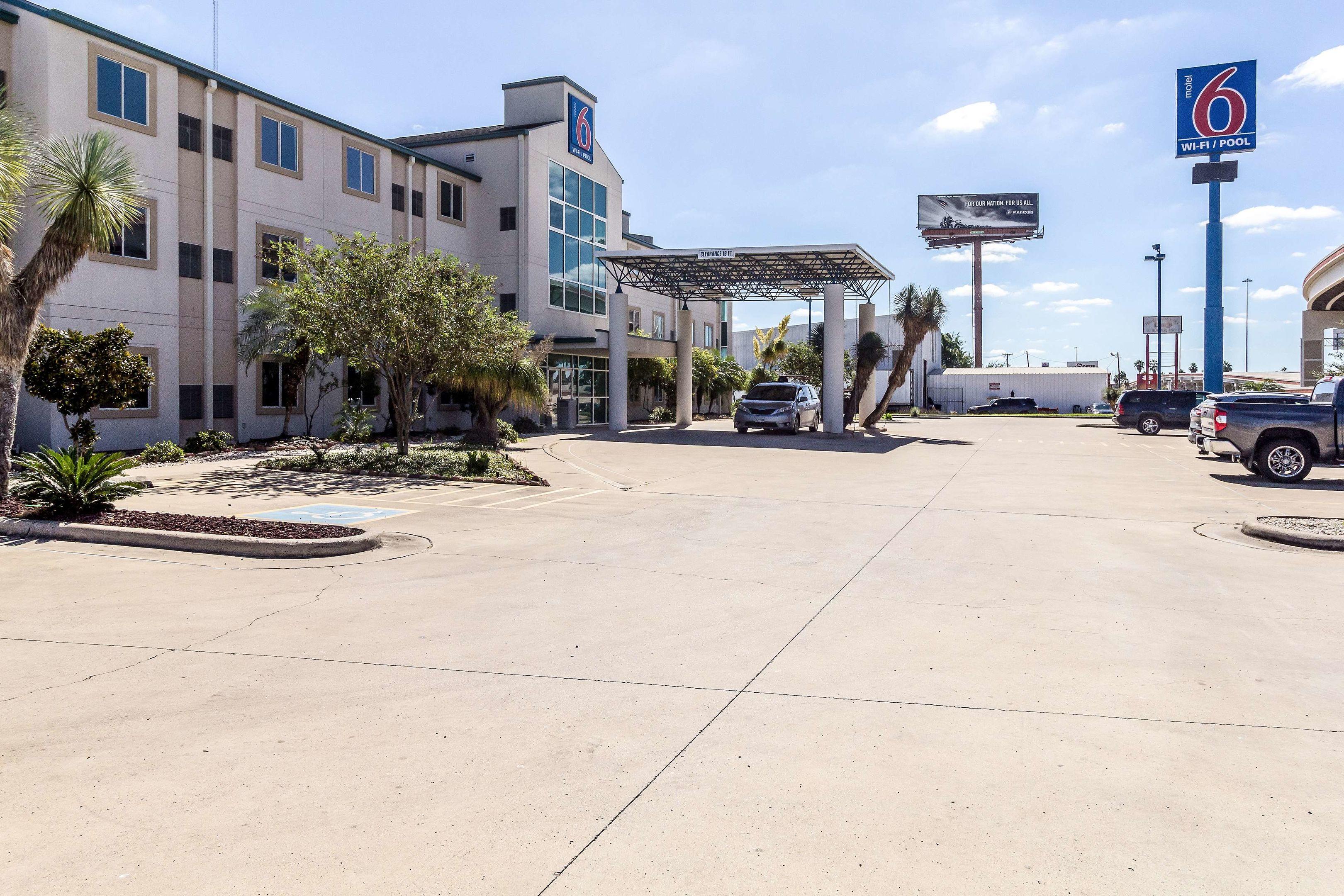 Motel 6 — photo 4