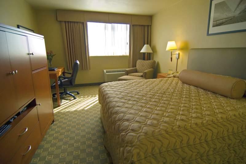 La Quinta Inn San Jose Airport — photo 4
