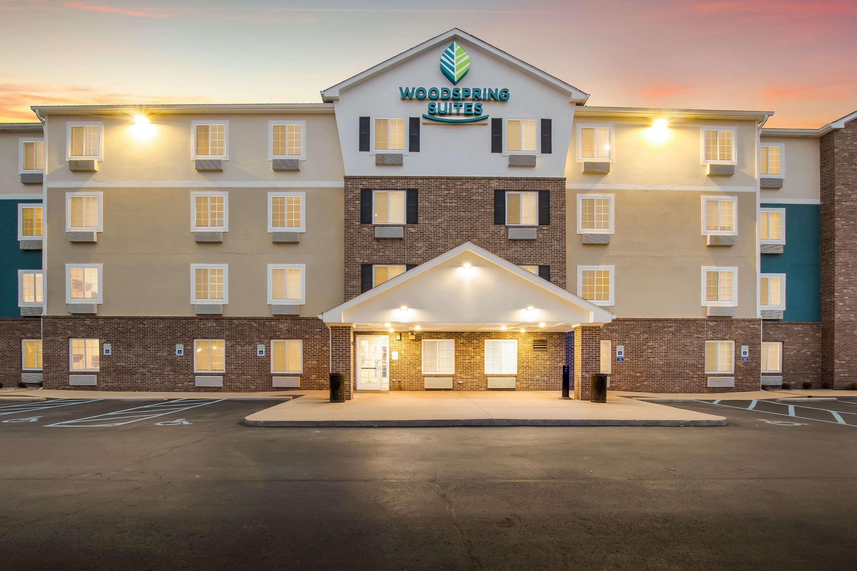 WoodSpring Suites Indianapolis Airport — photo 4