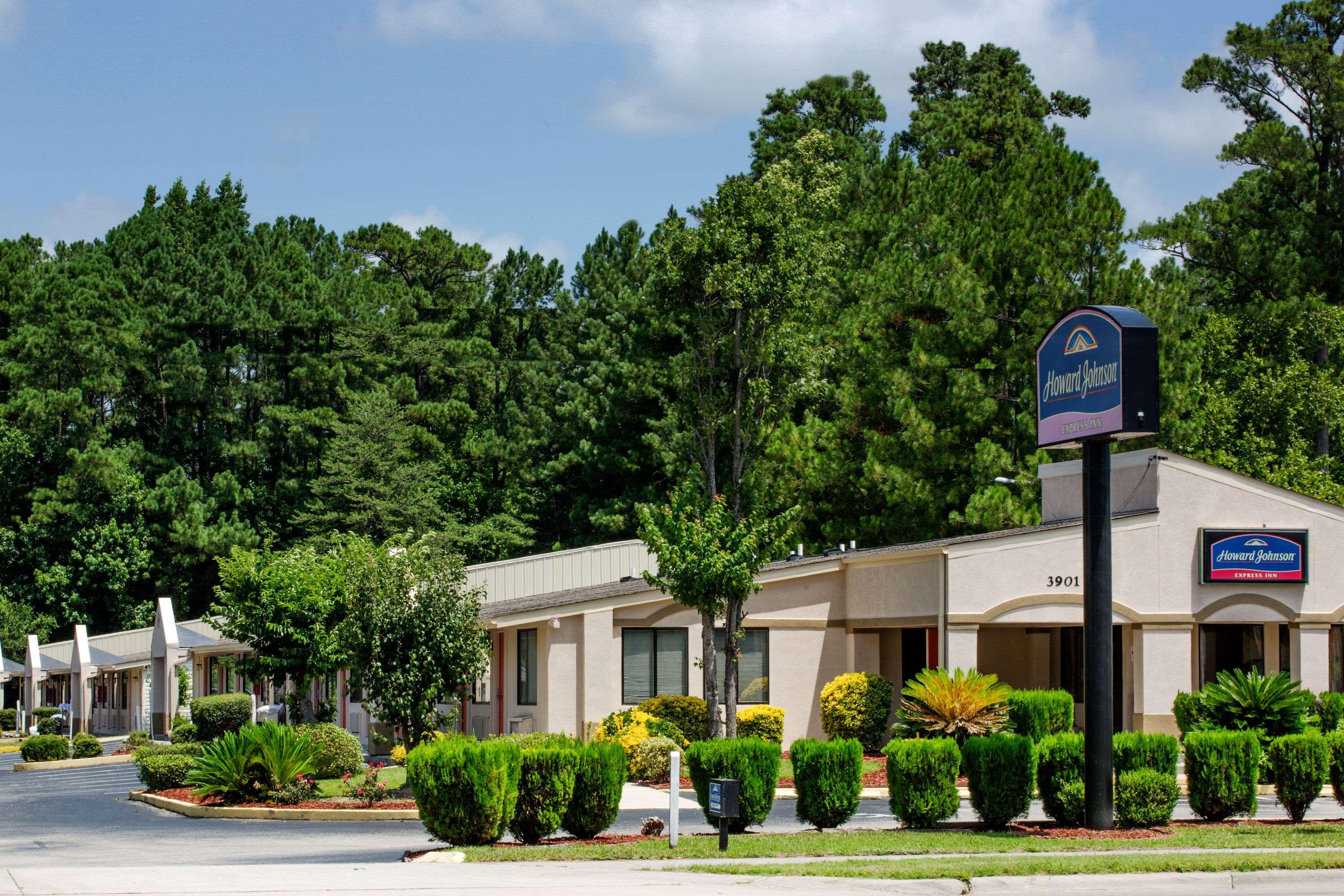 Howard Johnson Express Inn - Wilmington