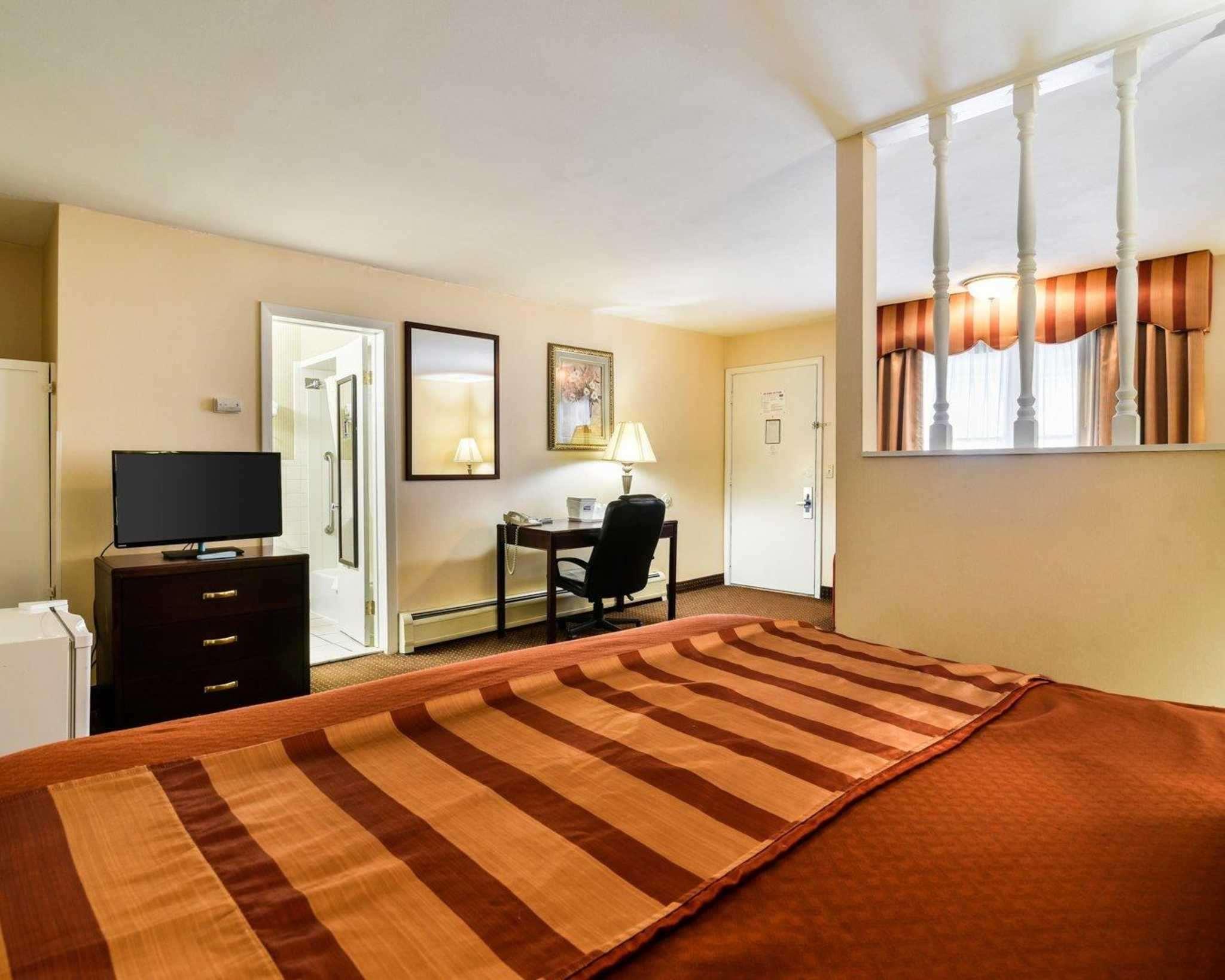 Rodeway Inn — photo 5