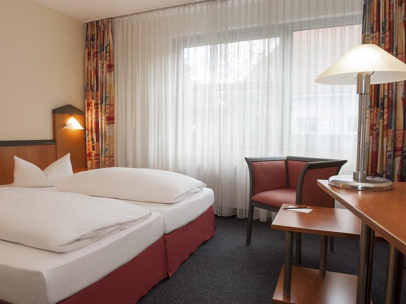 Victor's Residenz-Hotel Berlin Tegel — photo 4