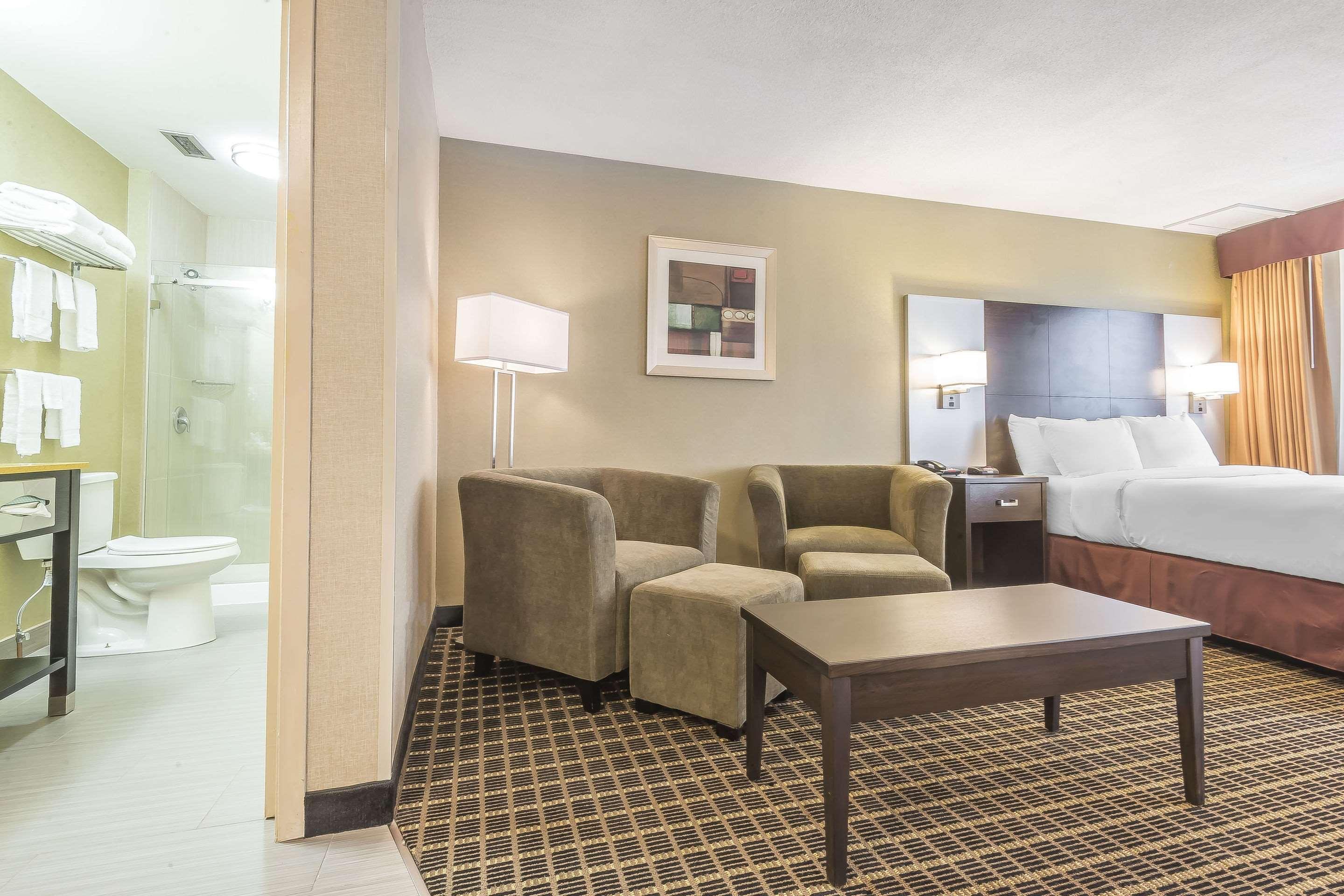 Quality Inn & Suites — photo 4