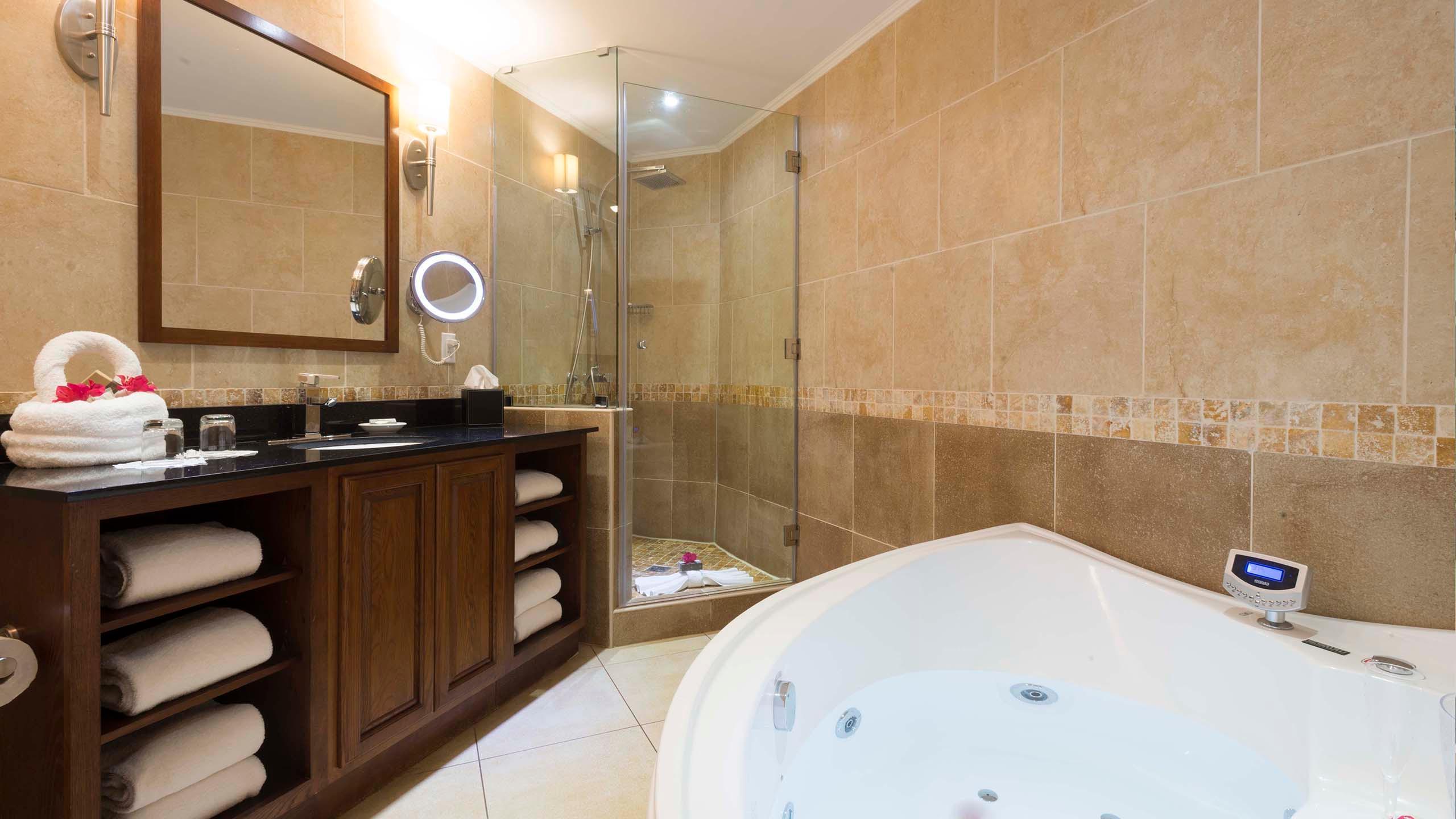 Divi Aruba Phoenix Beach Resort — photo 4