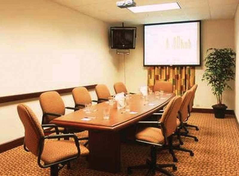 Hampton Inn Torreon Airport-Galerias — photo 4