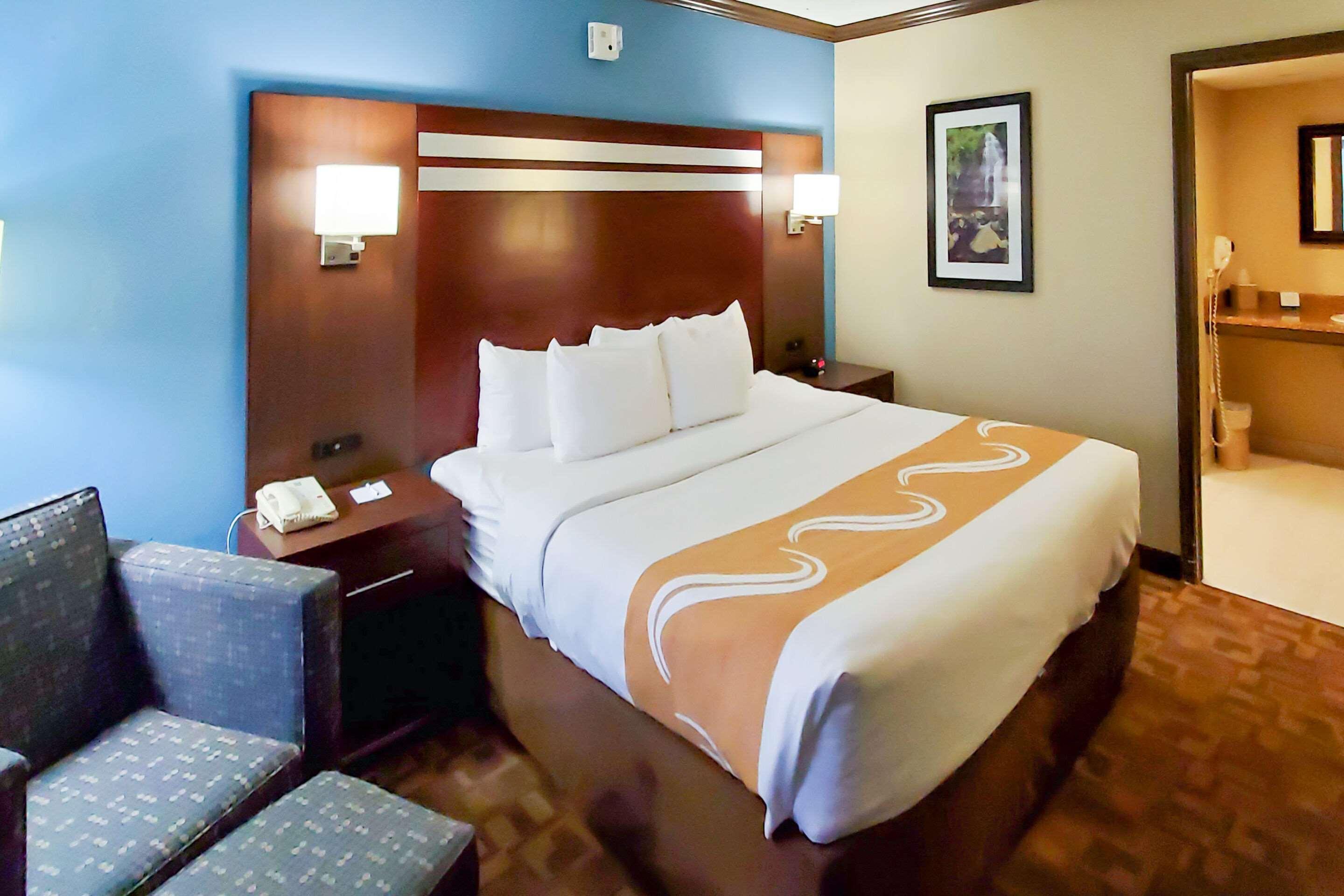 Quality Inn & Suites — photo 4