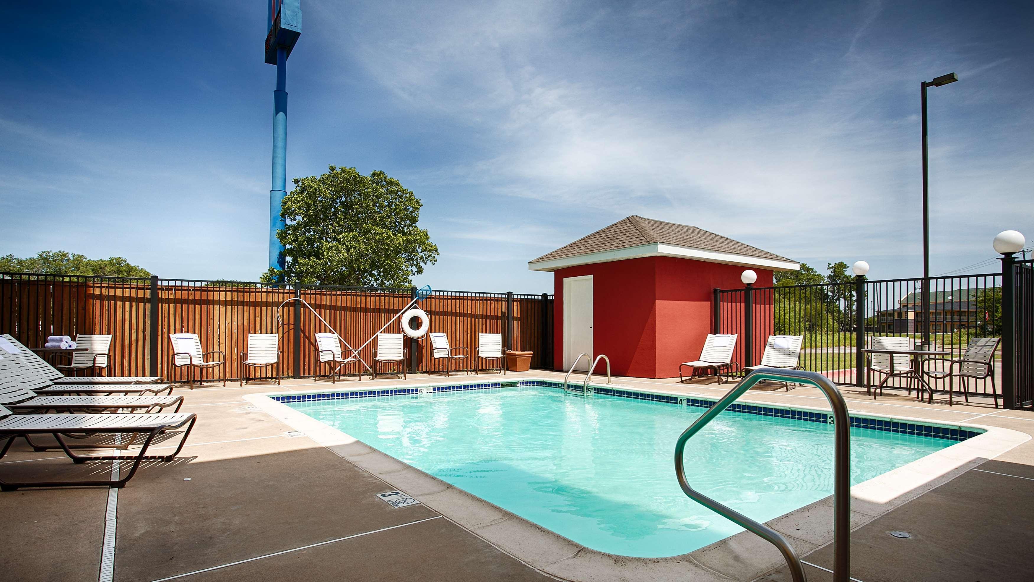 Best Western Plus Waco North — photo 4