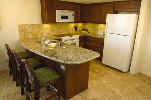 Luana Waikiki Hotel & Suites — photo 3