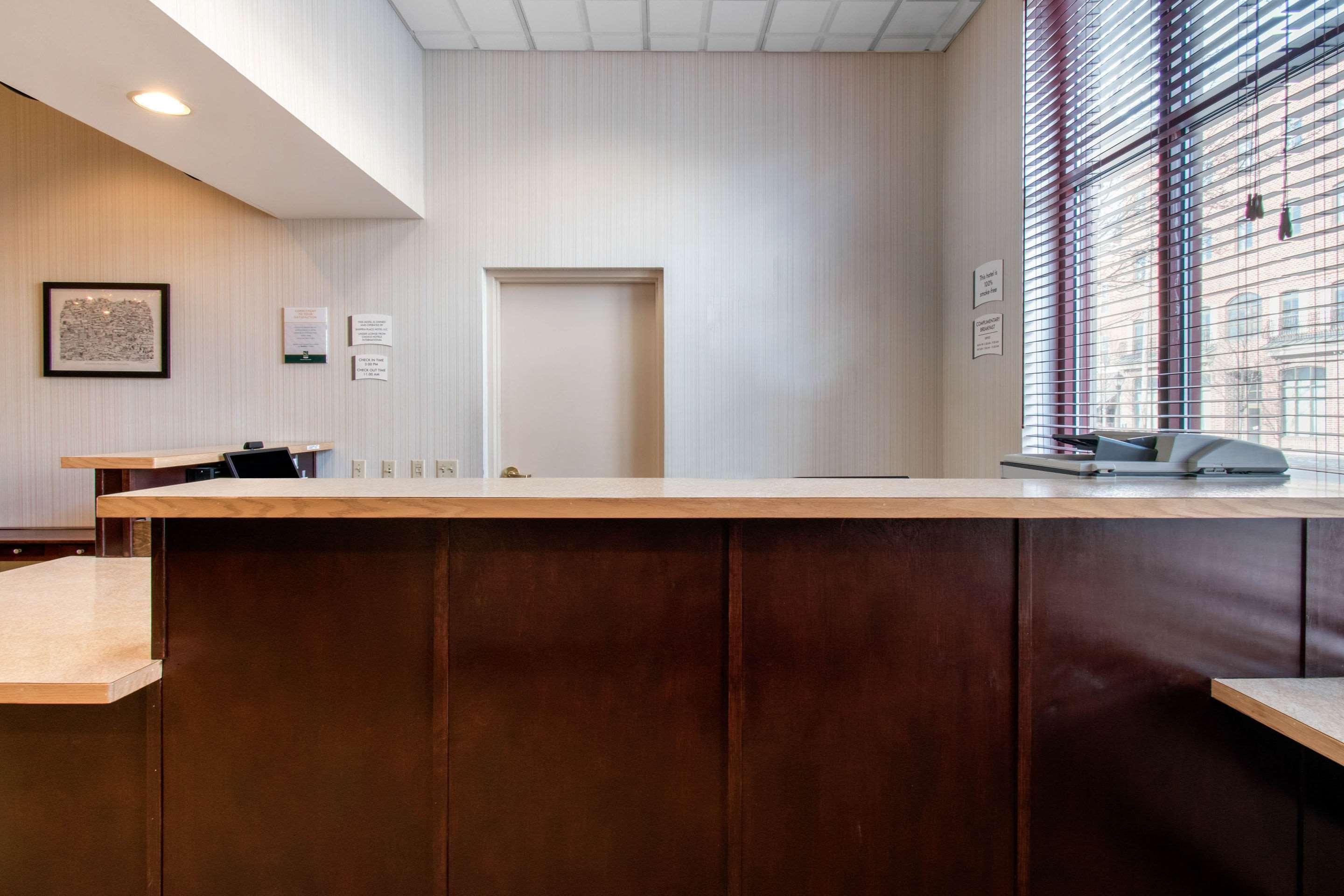 Clarion Hotel & Suites University-Shippensburg — photo 3